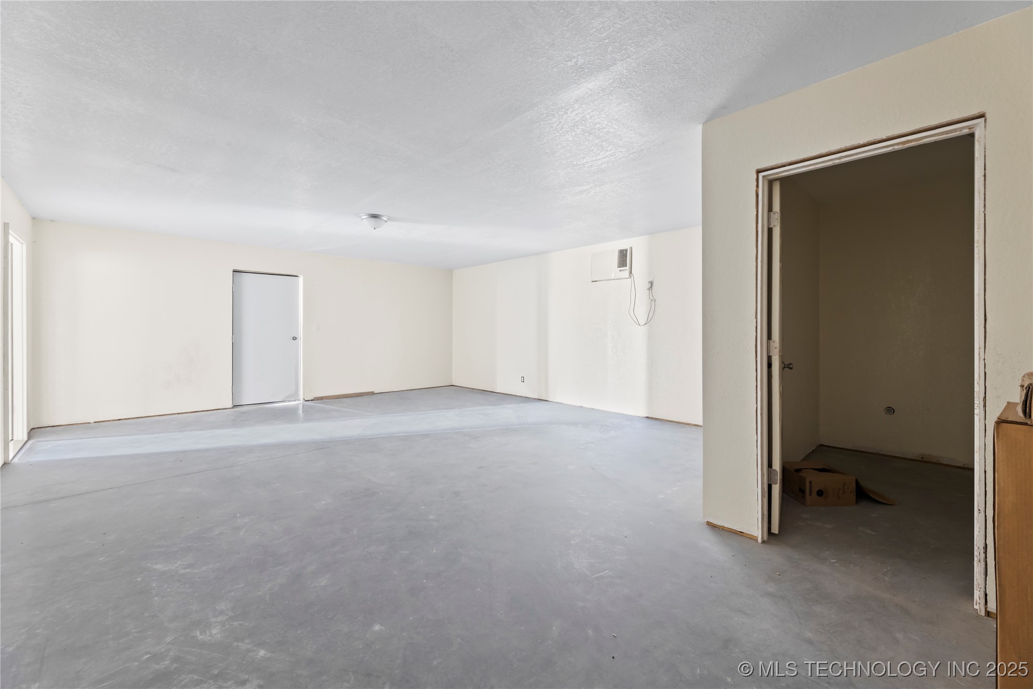 7330 Rhgato Acres Road Property Photo 3
