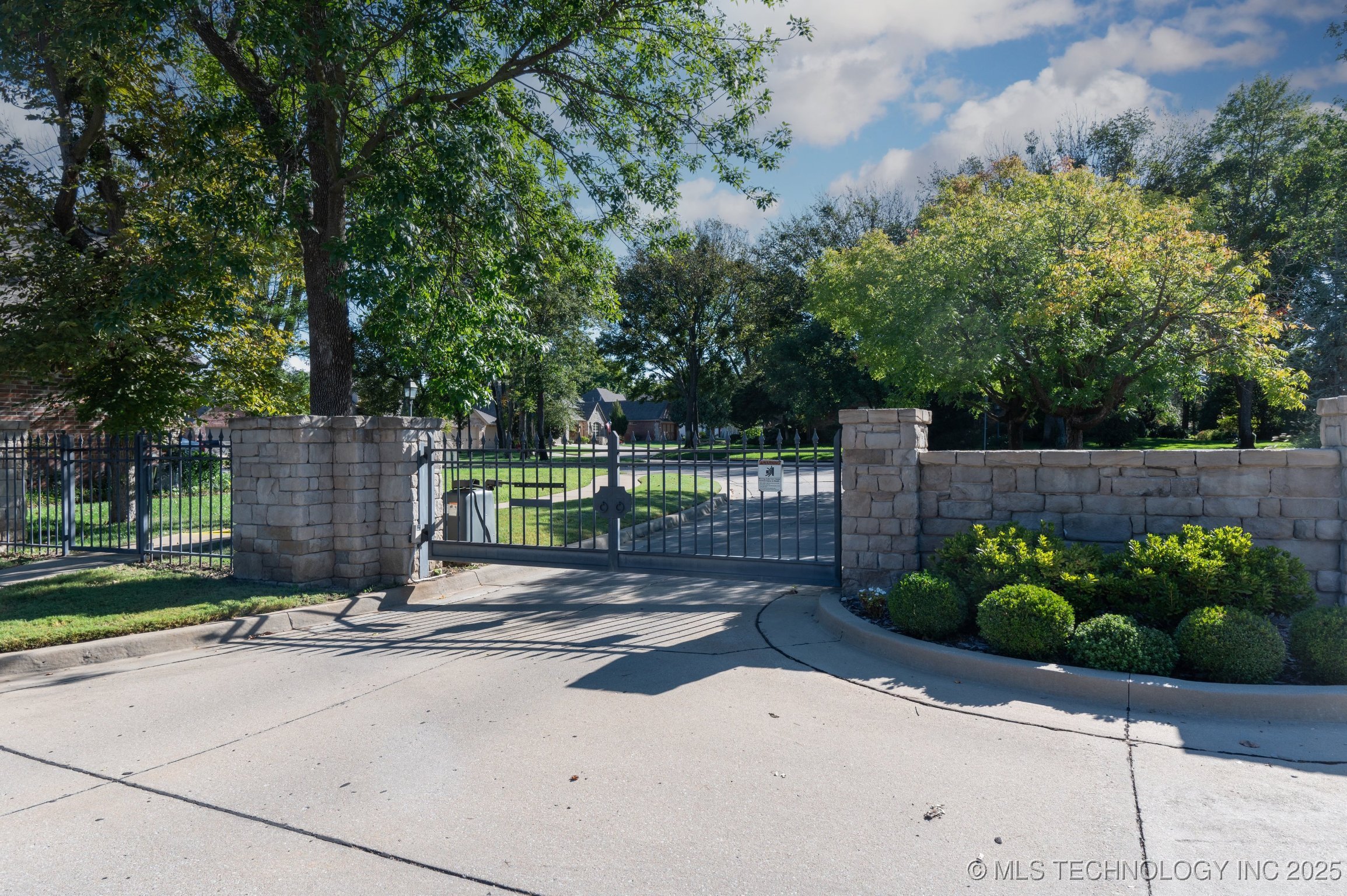 7816 E Galveston Street Property Photo 36