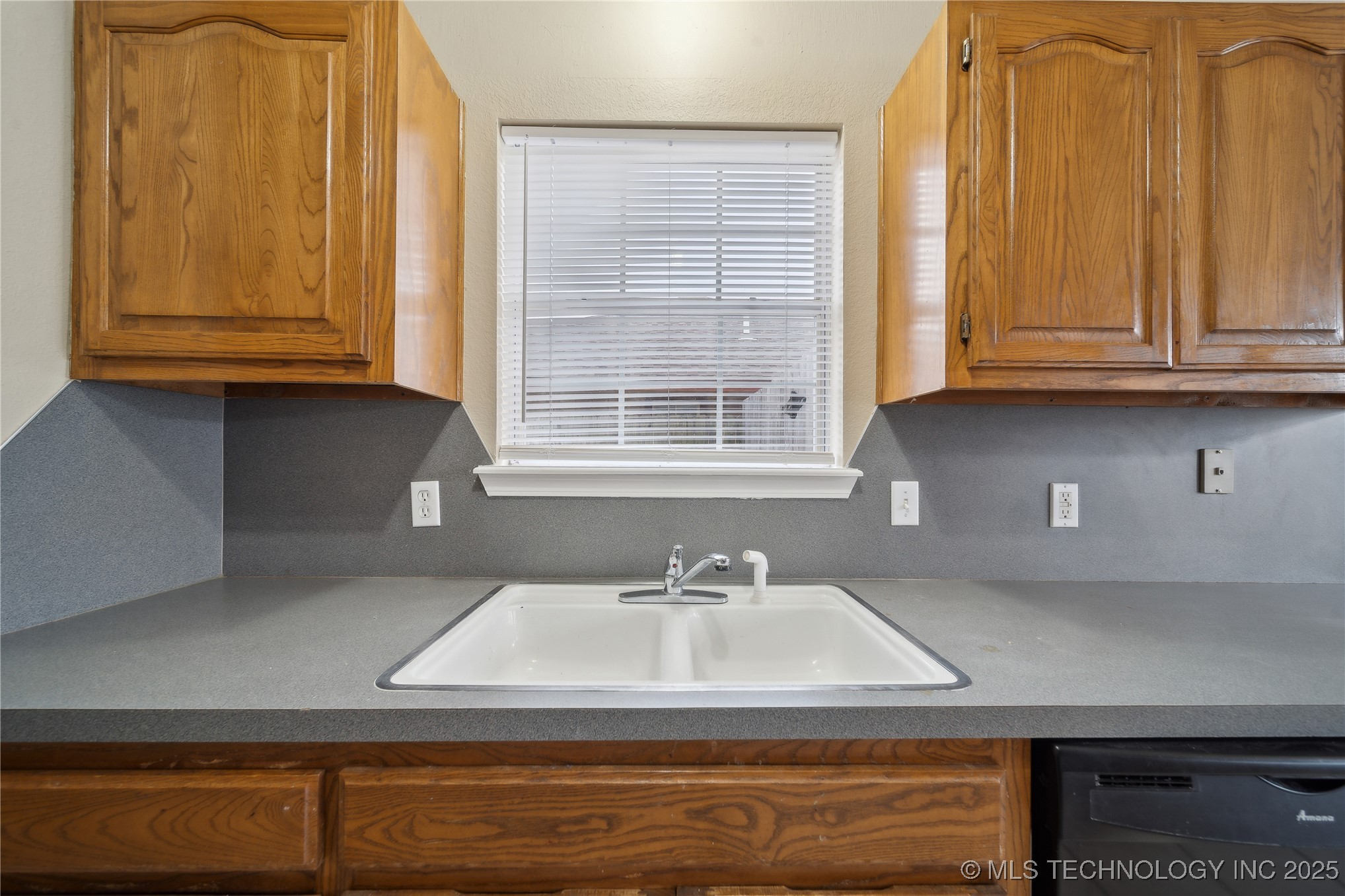 17775 S Tacoma Street West Property Photo 13