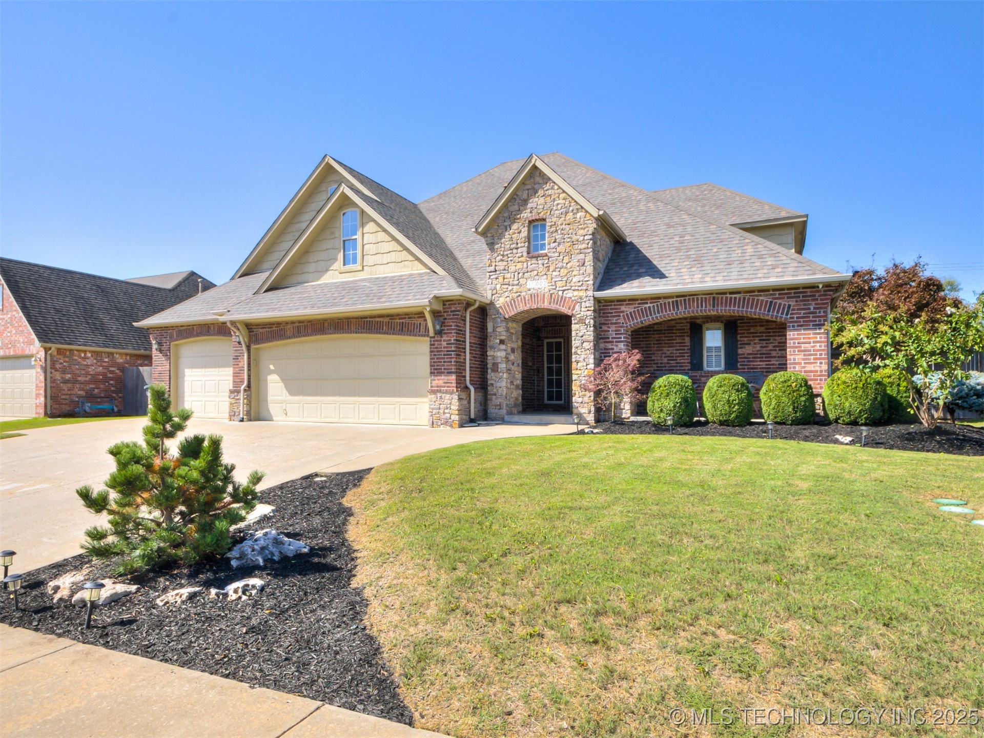 15002 S Justin Avenue Property Photo 1
