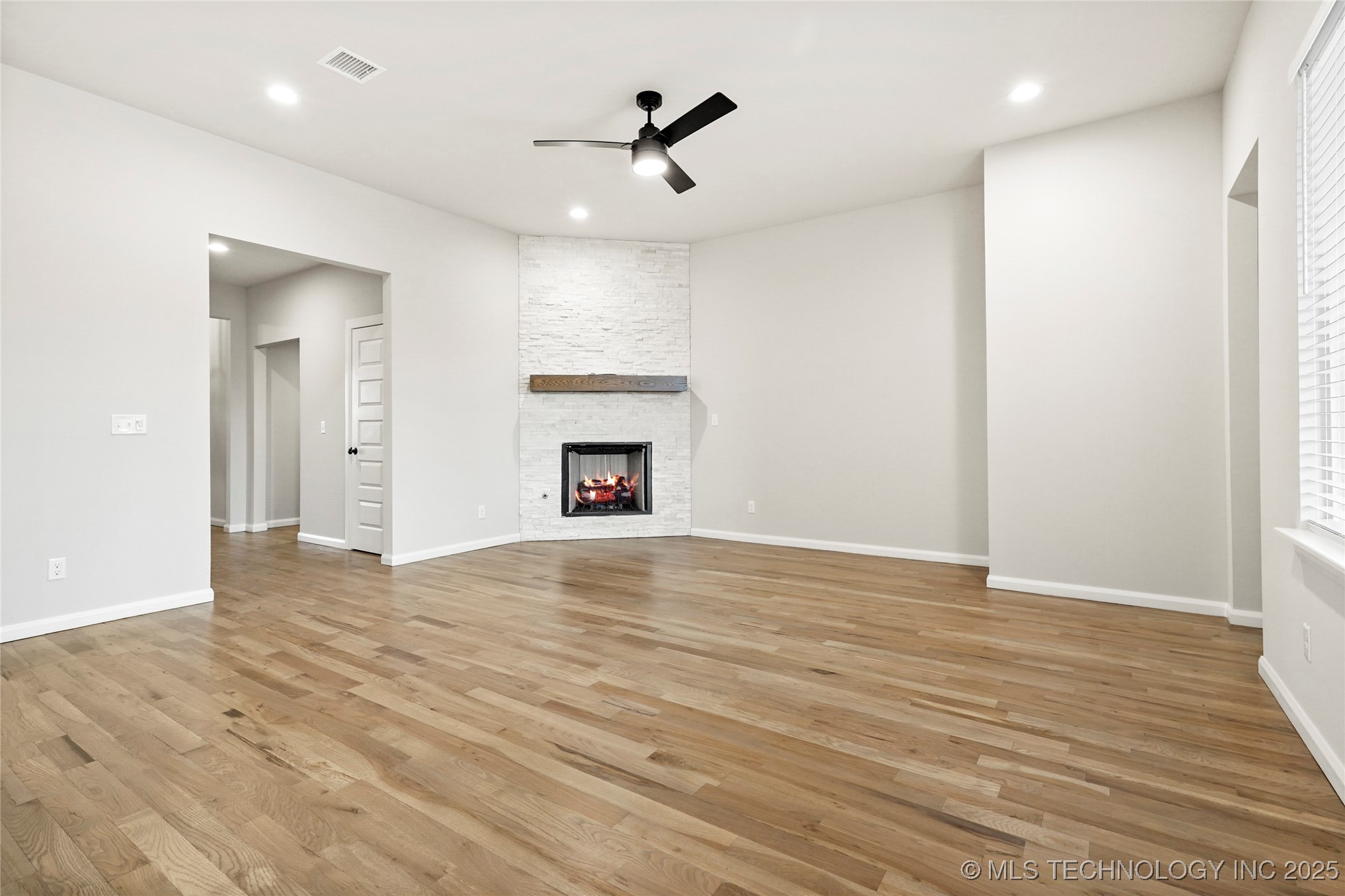 1307 N Chestnut Court Property Photo 7