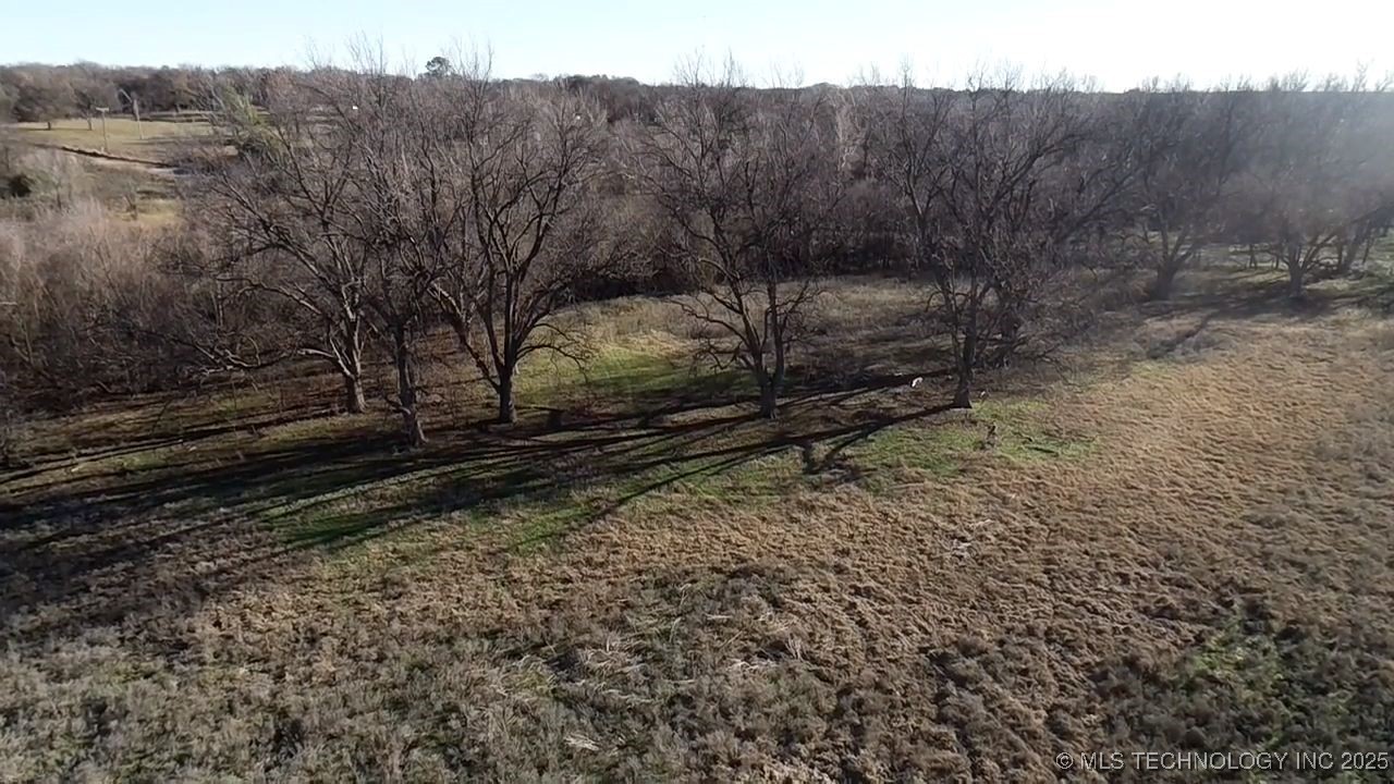 001 Royal Oaks Road Property Photo 25