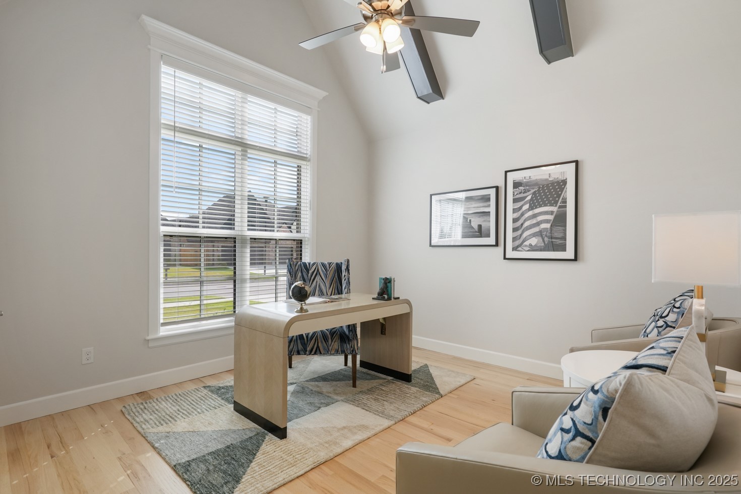 3904 S Dogwood Boulevard Property Photo 3