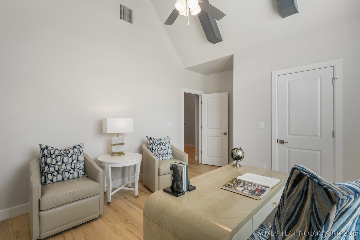 3904 S Dogwood Boulevard Property Photo 4