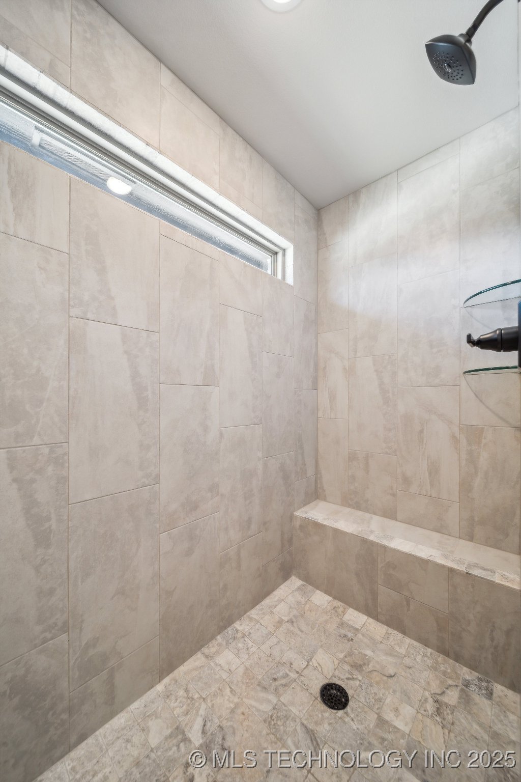 20936 S Addison Avenue Property Photo 20