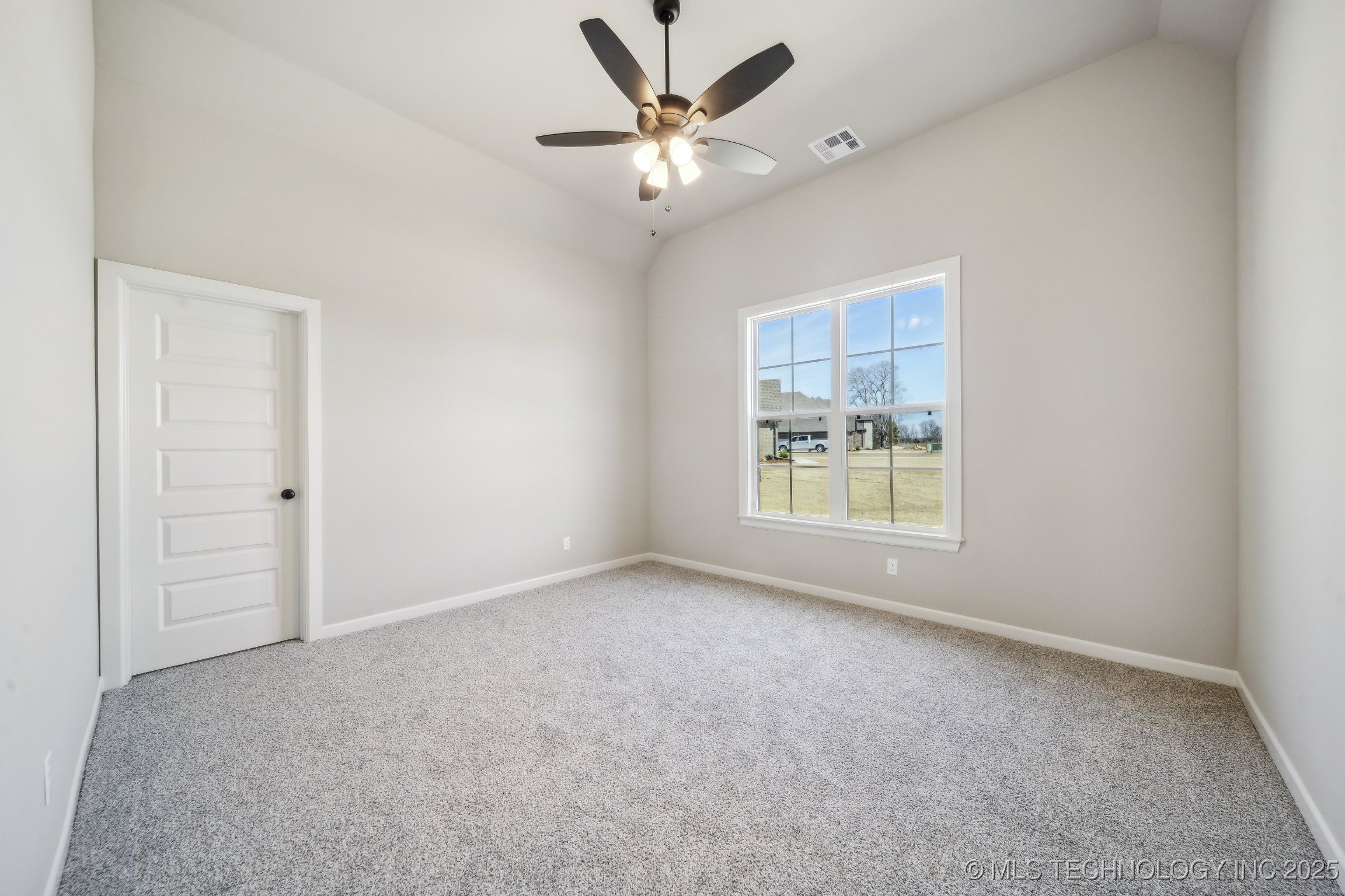 20936 S Addison Avenue Property Photo 24