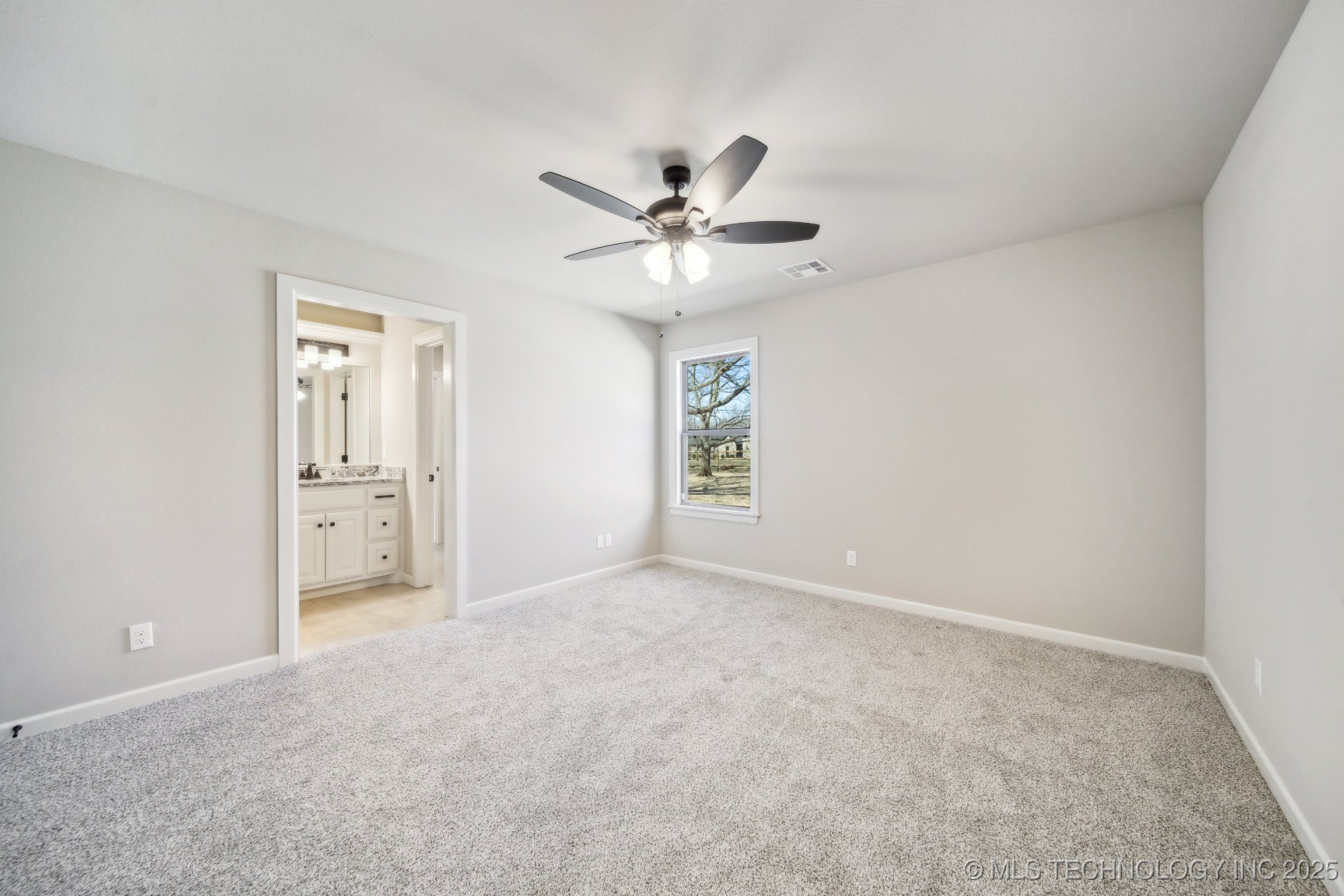20936 S Addison Avenue Property Photo 26