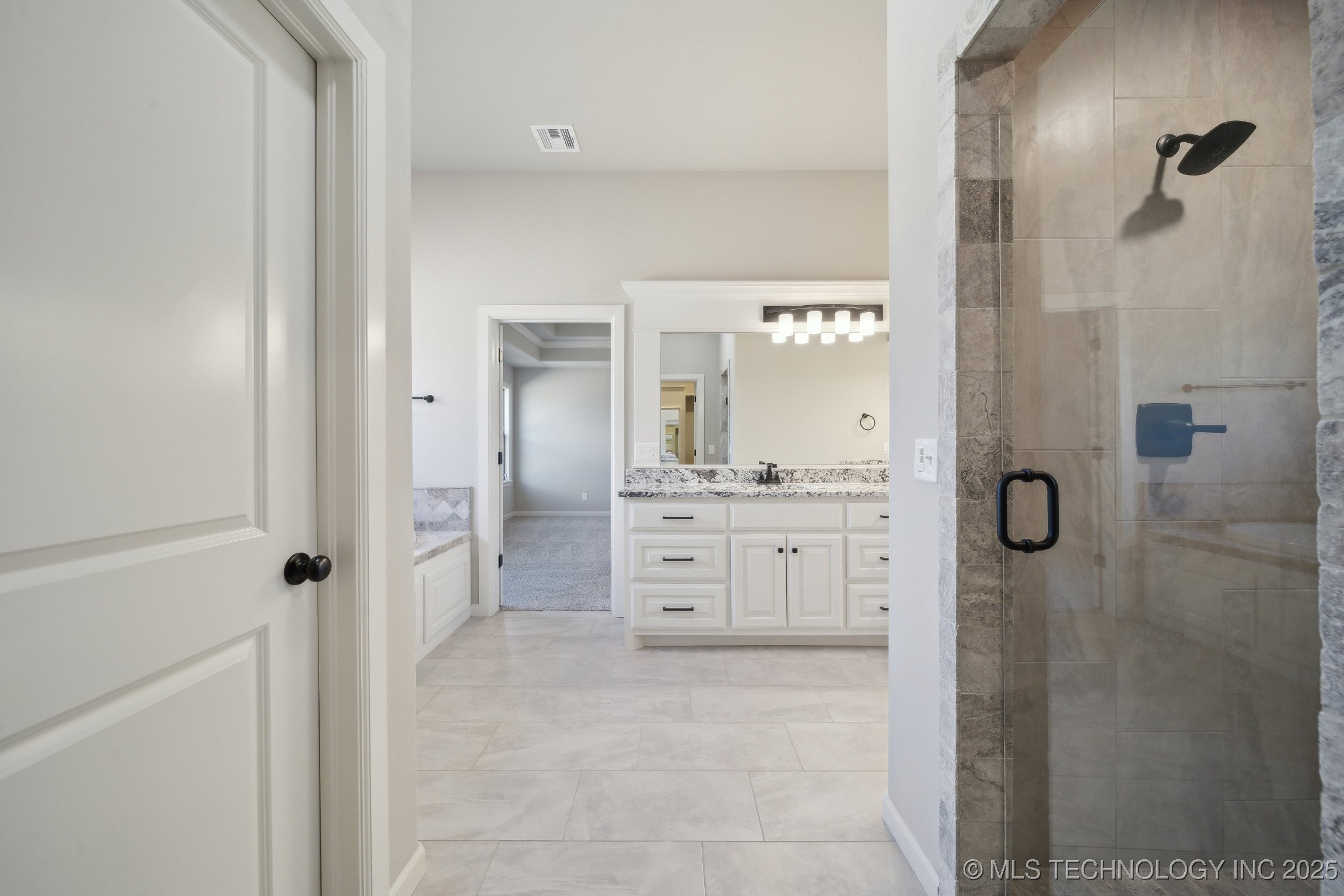 20928 S Addison Avenue Property Photo 18