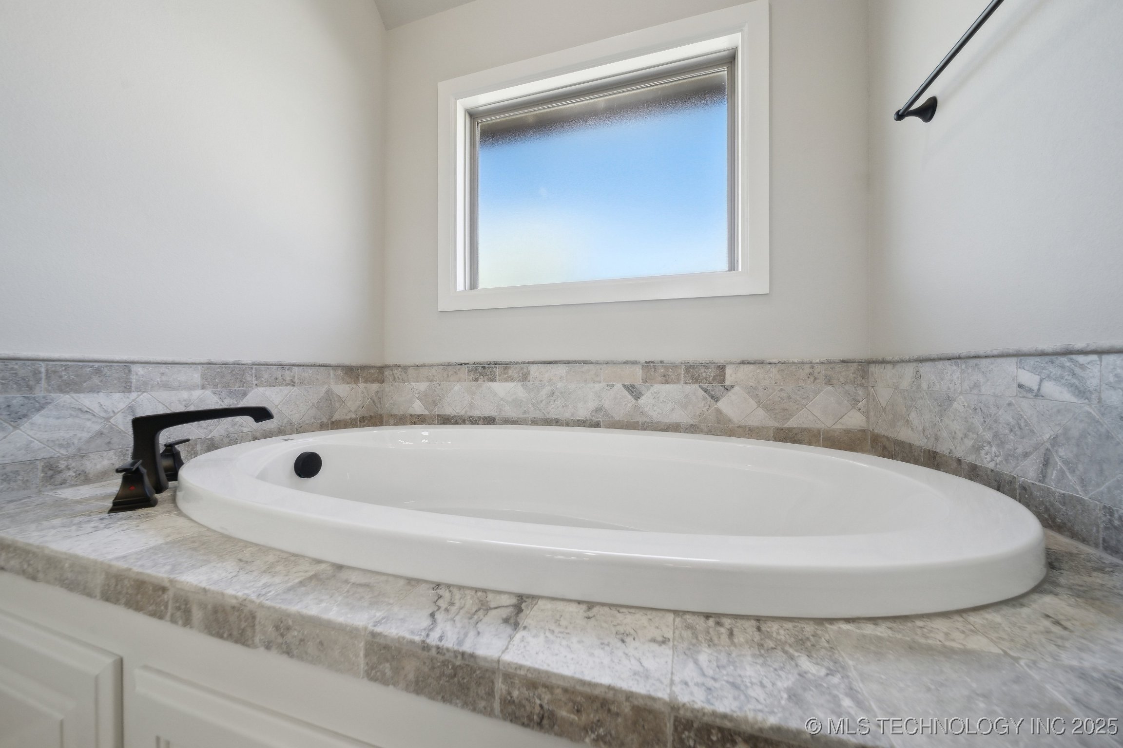 20928 S Addison Avenue Property Photo 21