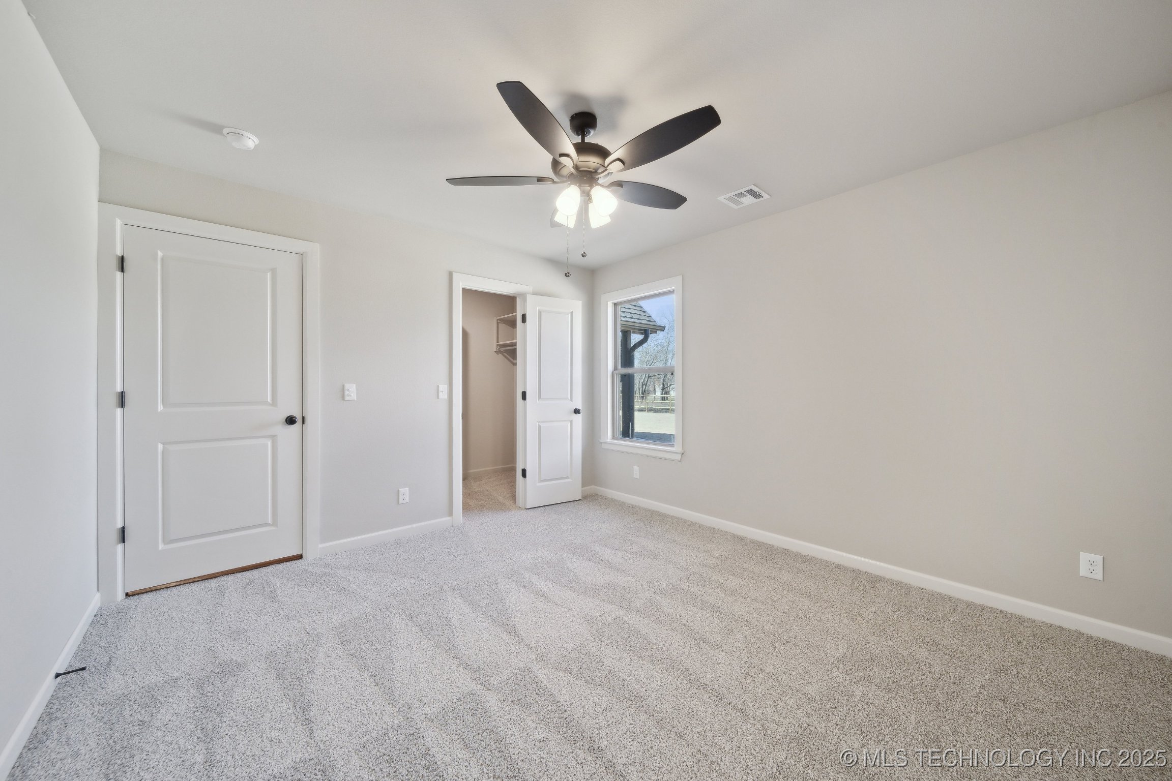 20928 S Addison Avenue Property Photo 27