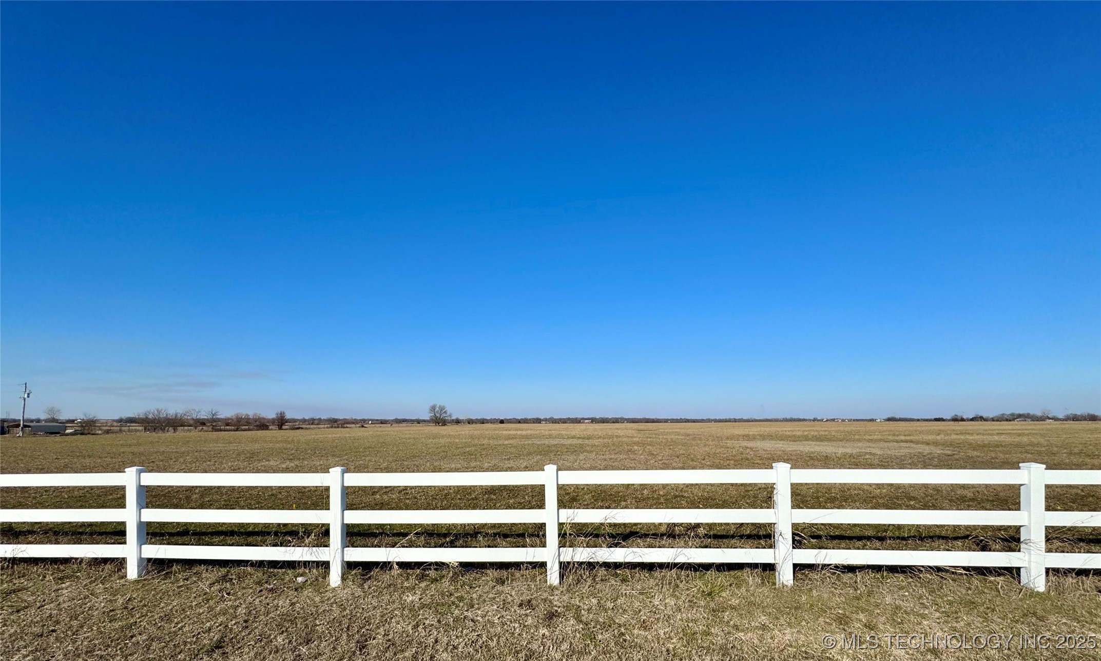 11 E 330 Road Property Photo 6