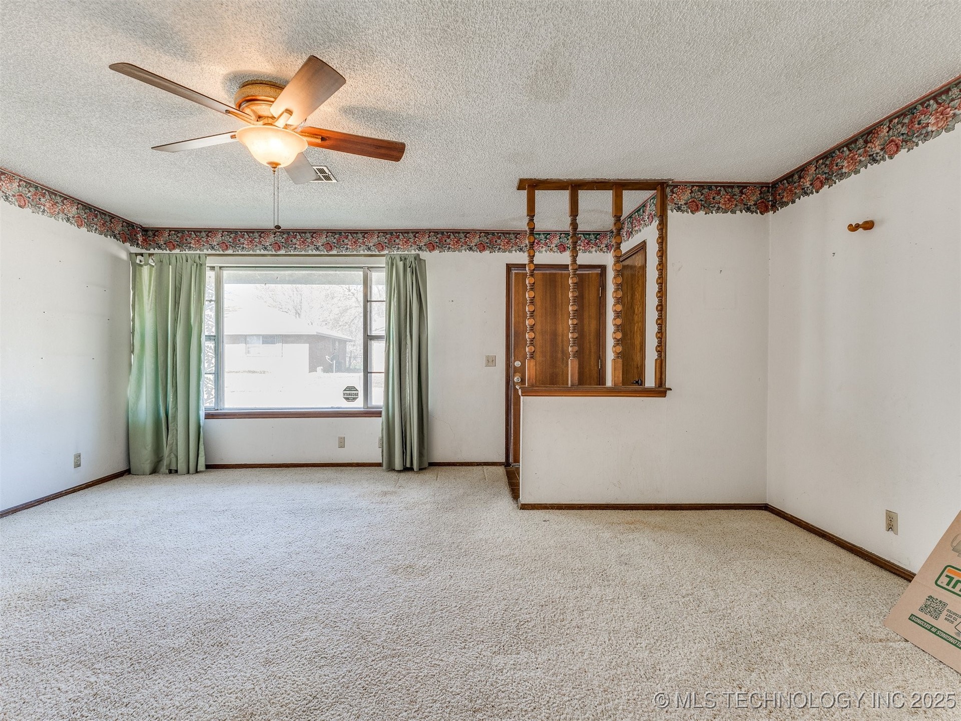 205 Lester Lane Property Photo 6
