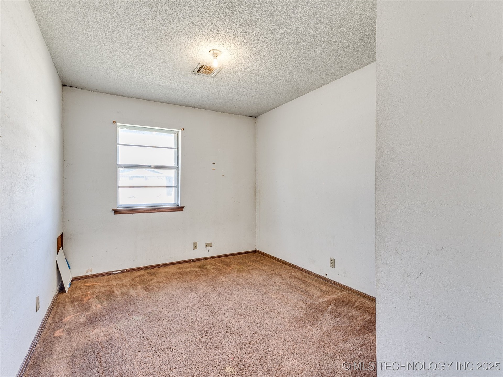 205 Lester Lane Property Photo 17