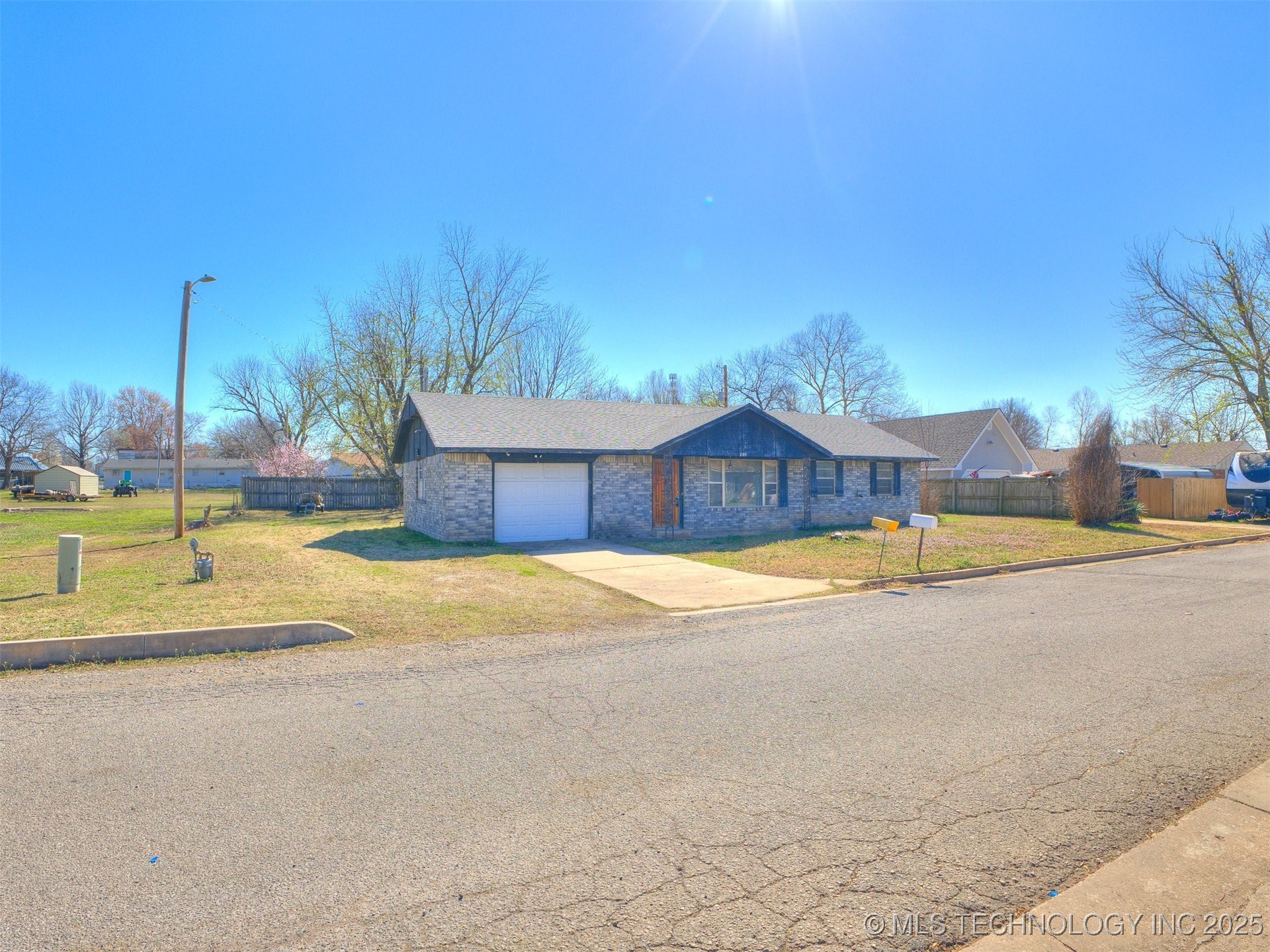 205 Lester Lane Property Photo 25