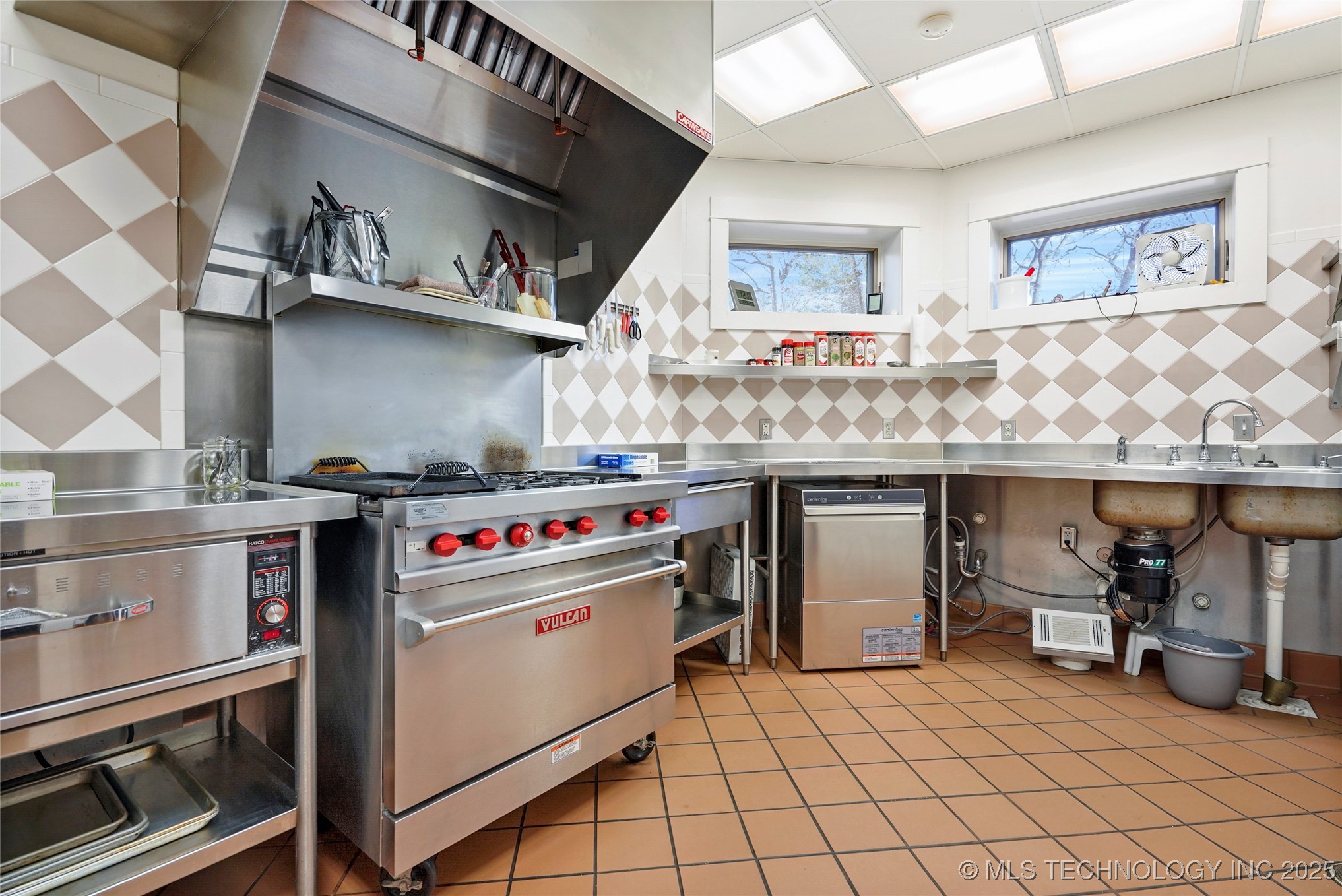 4347 W 41st Street Property Photo 10