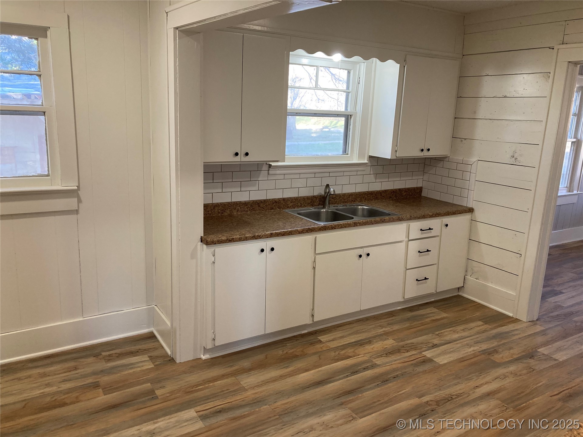 330 S 9th Street Property Photo 8
