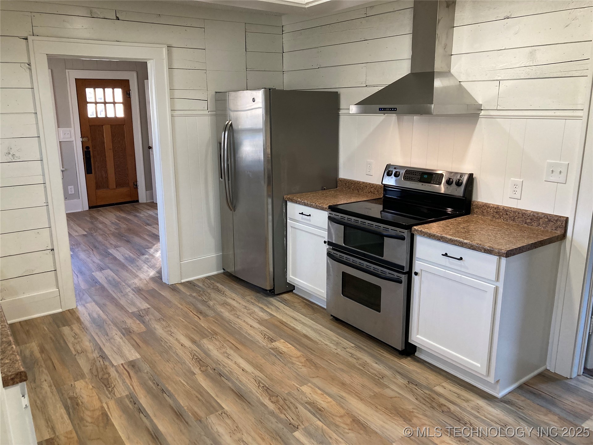 330 S 9th Street Property Photo 9