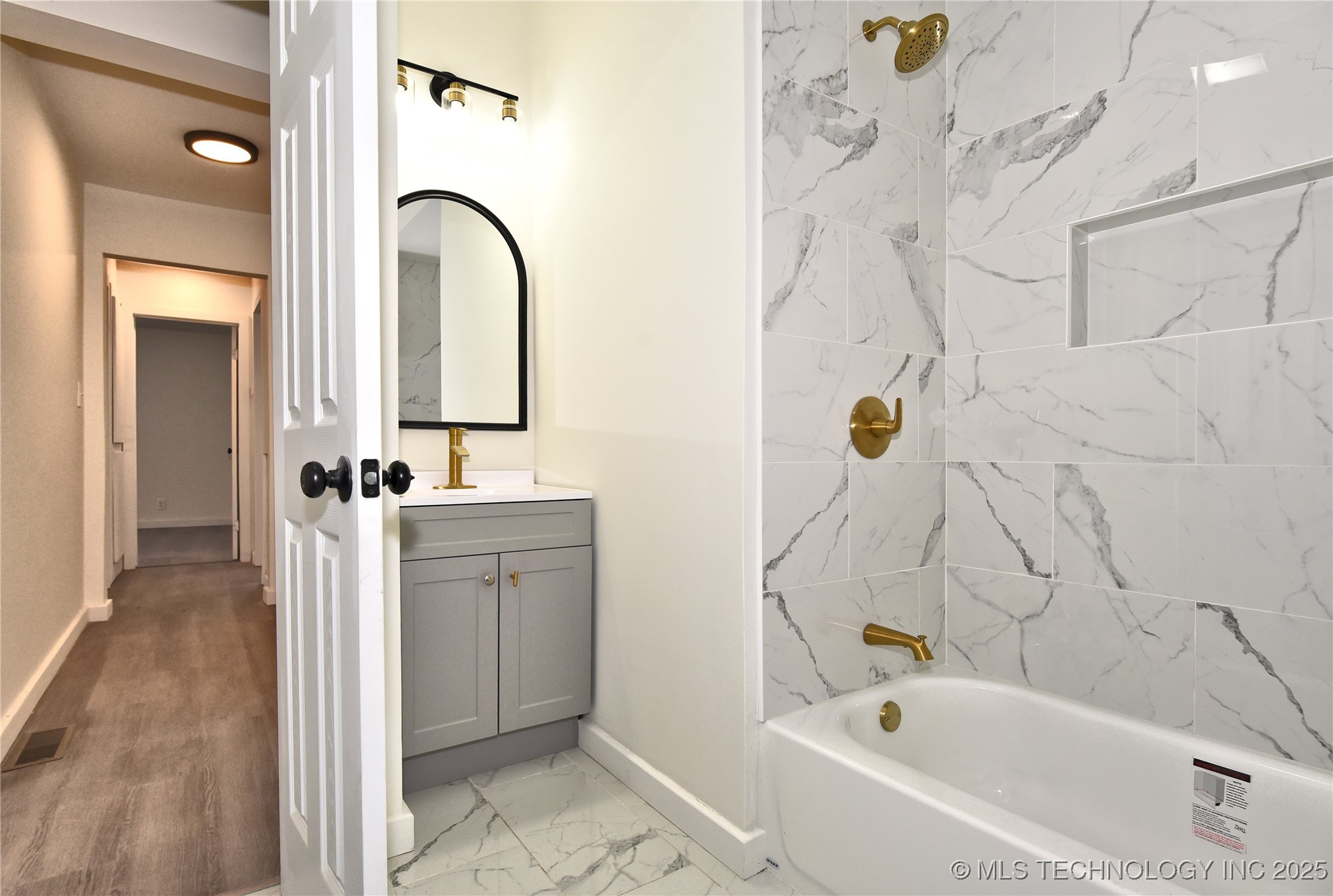 713 Maplewood Avenue Property Photo 17