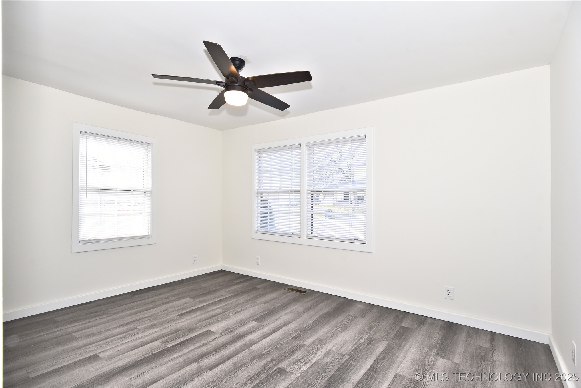 713 Maplewood Avenue Property Photo 20