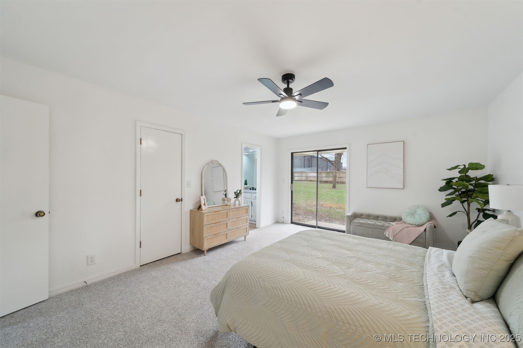 8934 S 67th East Avenue Property Photo 26