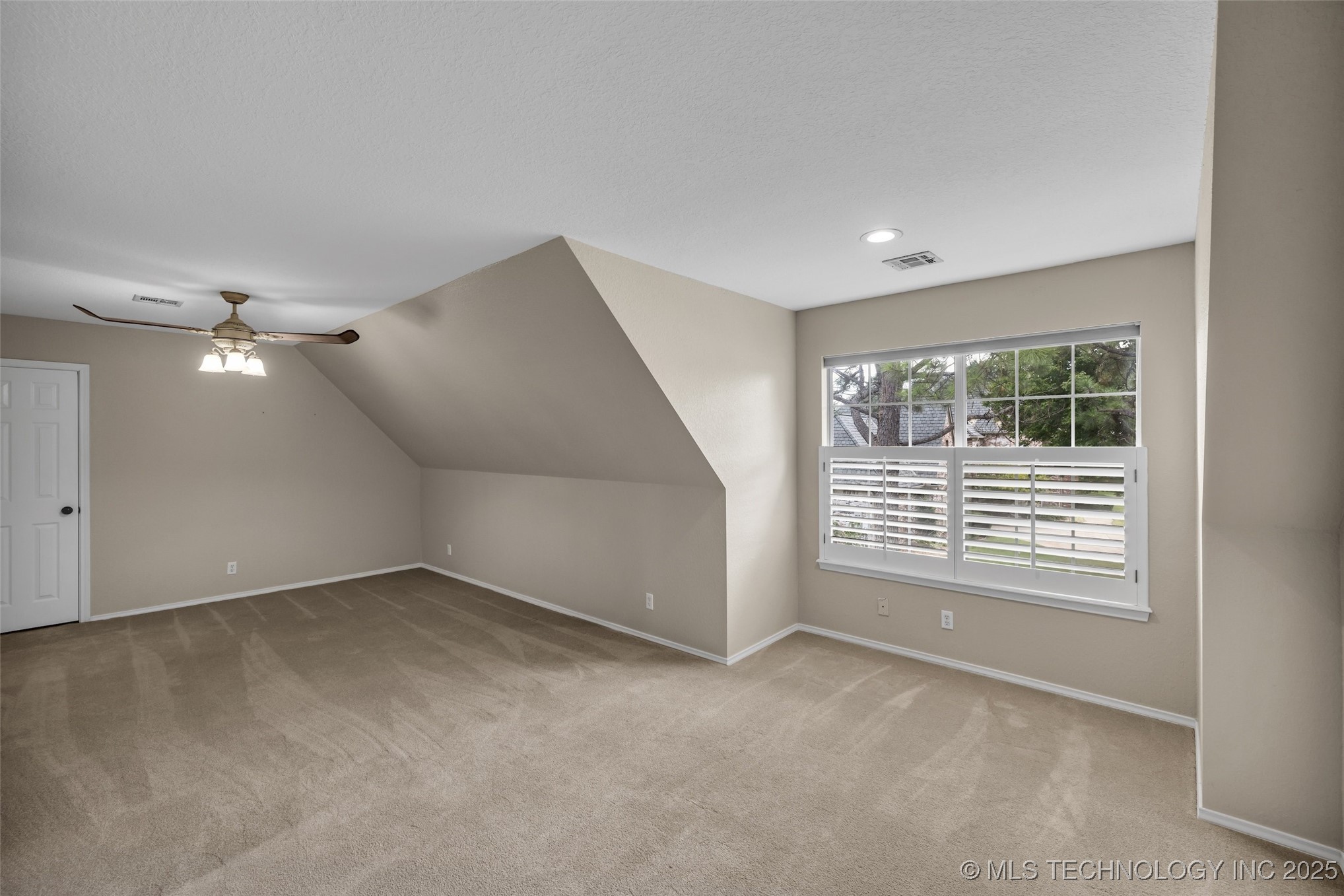 4405 Ithica Street Property Photo 48