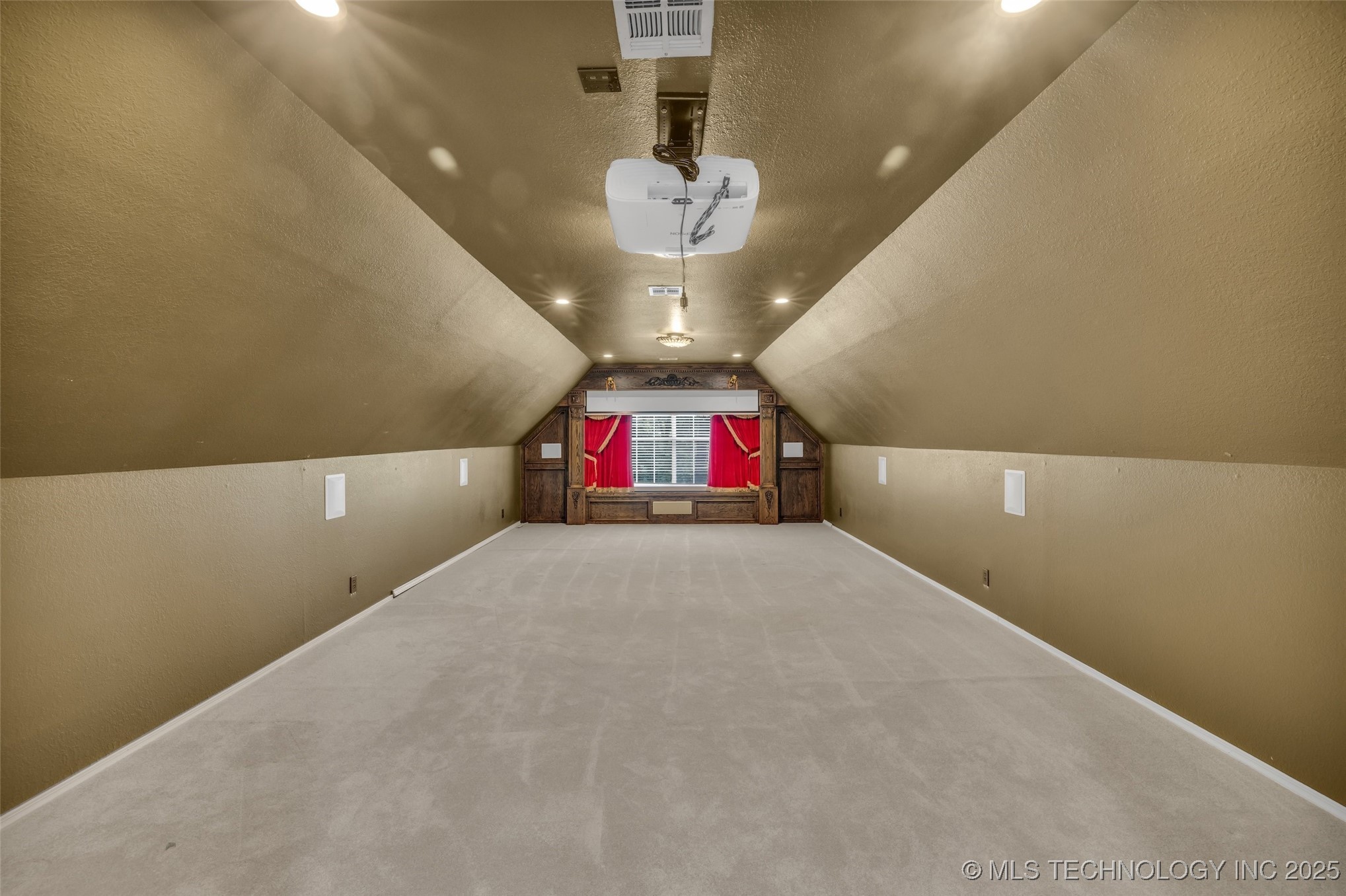 4405 Ithica Street Property Photo 57