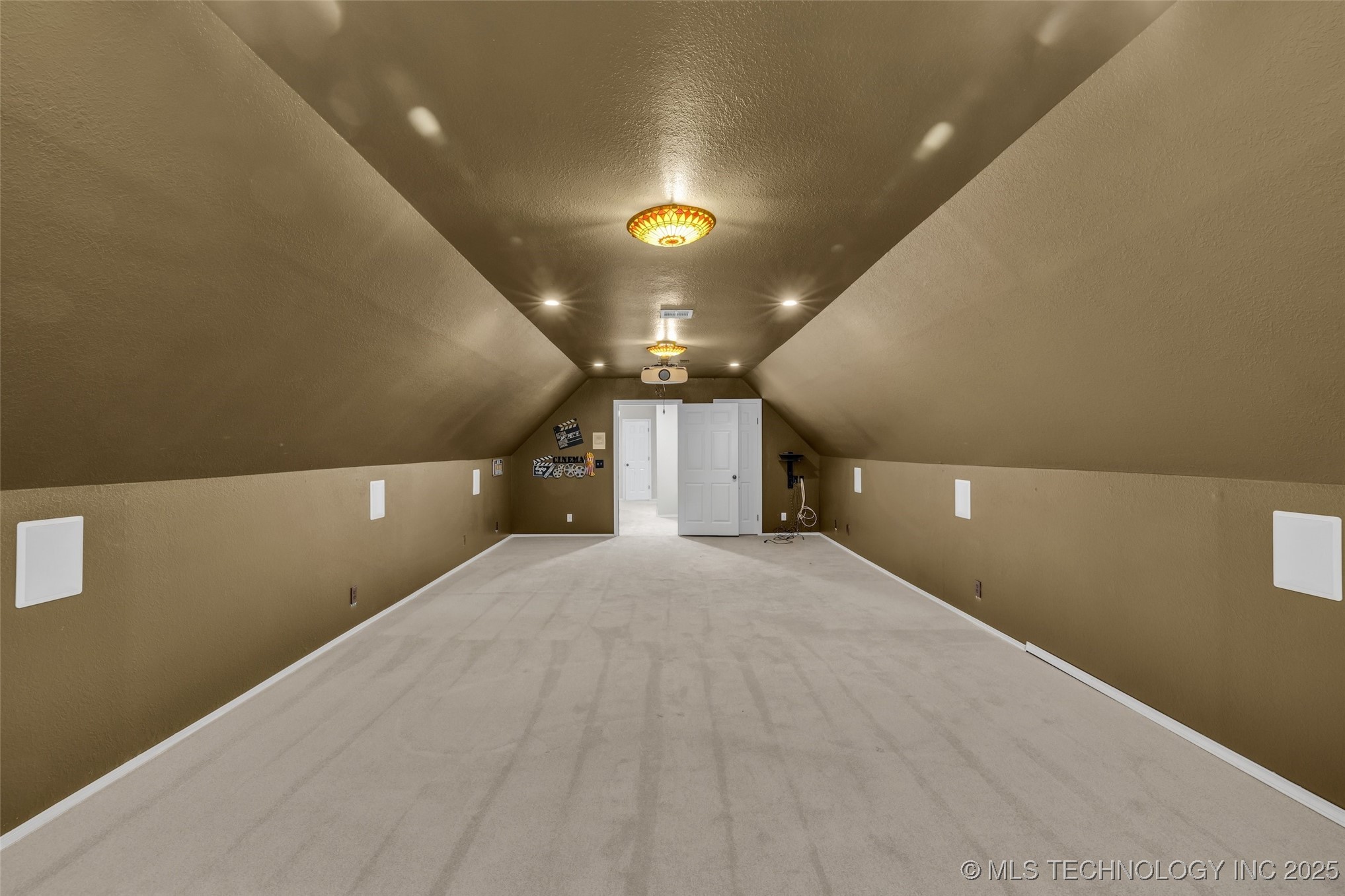 4405 Ithica Street Property Photo 58