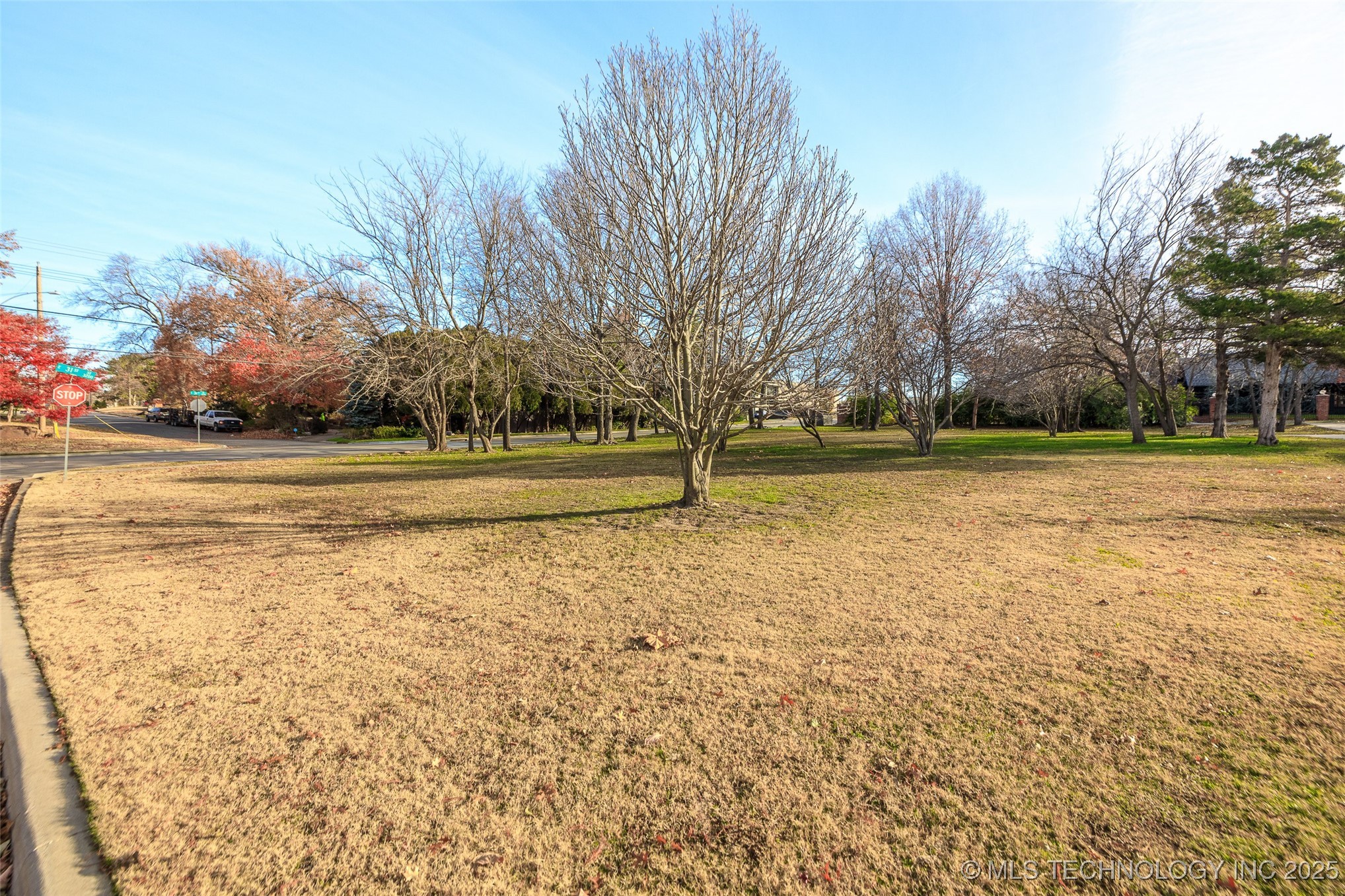 3106 S Gary Court E Property Photo 9