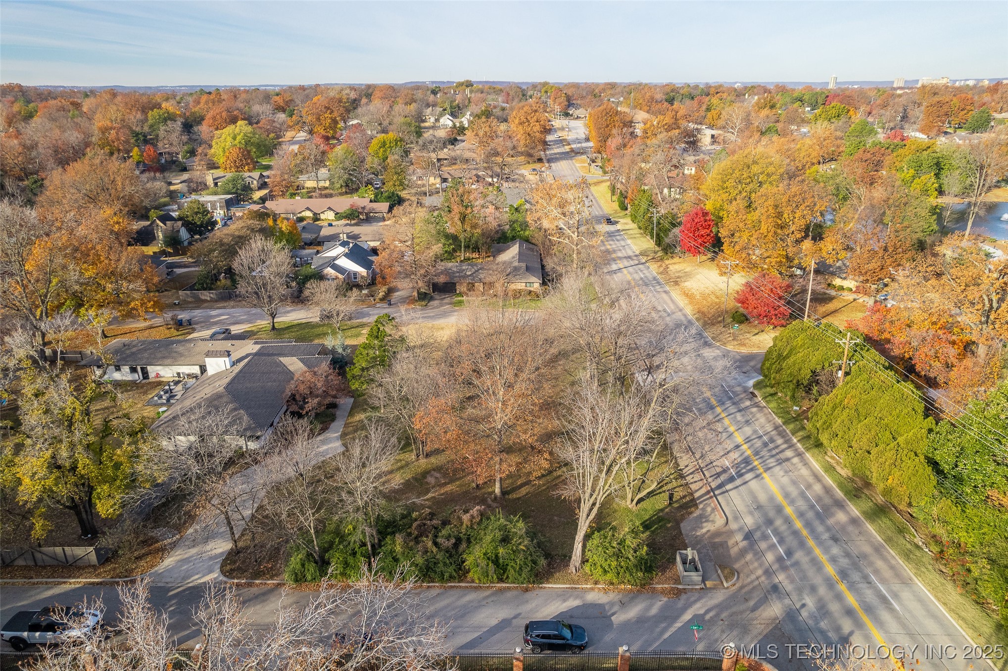 3106 S Gary Court E Property Photo 13