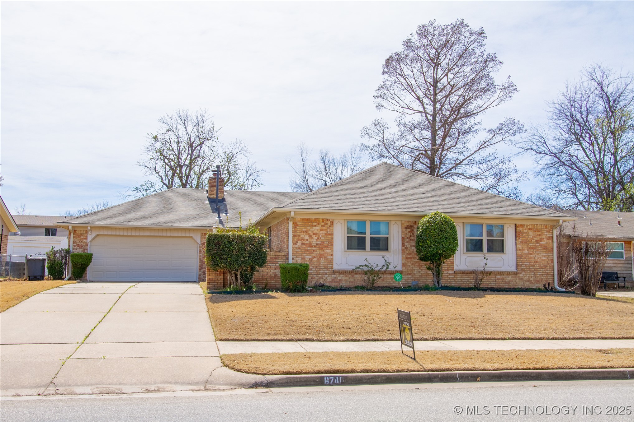 6740 E 51st Place Property Photo 2