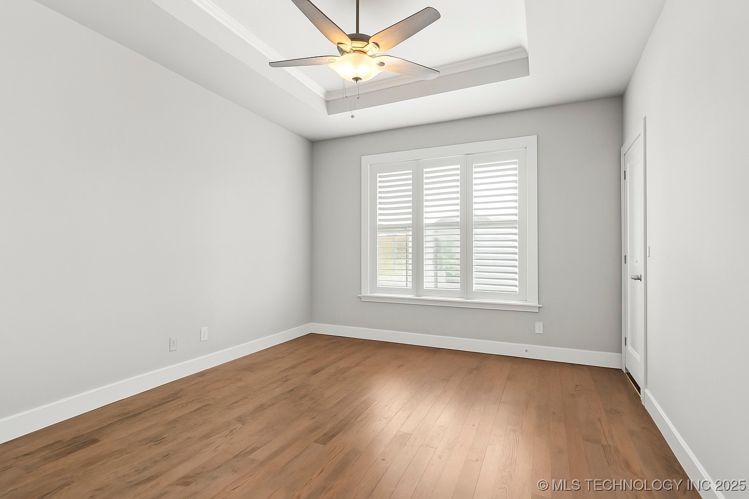 1109 W 84th Place S Property Photo 17