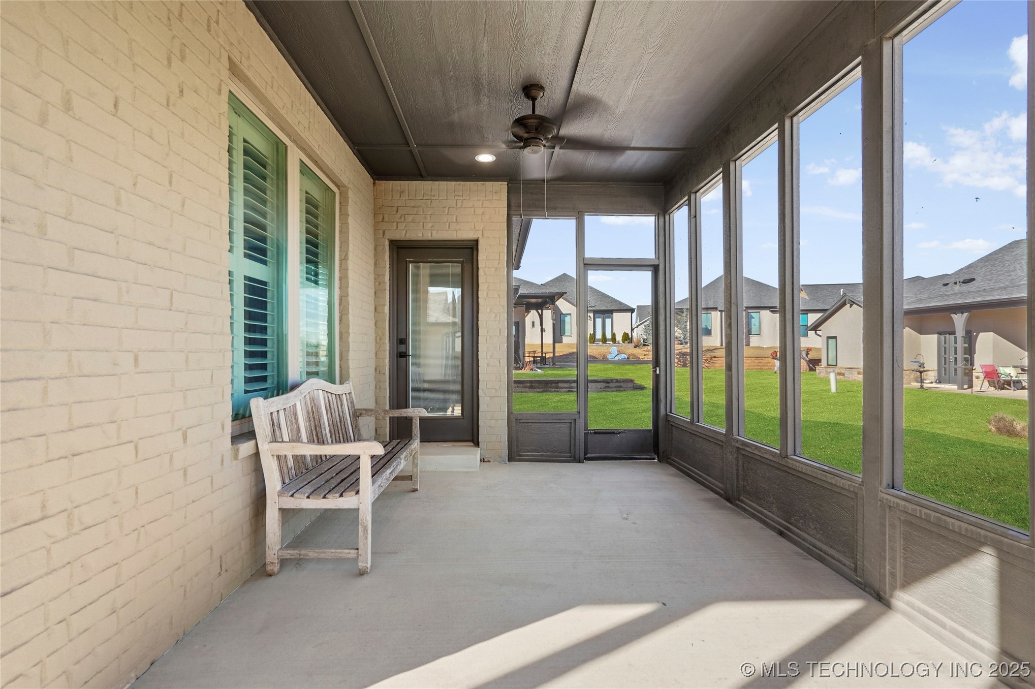1109 W 84th Place S Property Photo 31