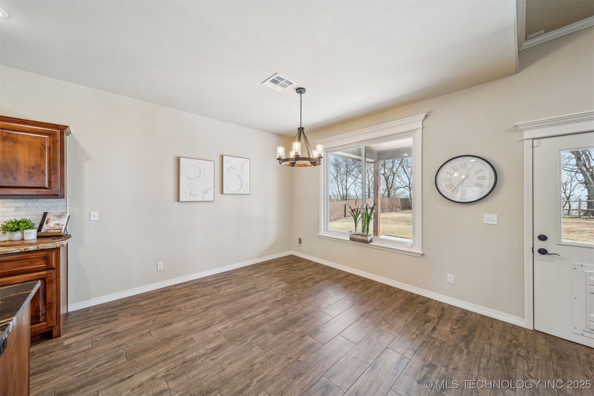 10442 E Lou Ridge Road Property Photo 10