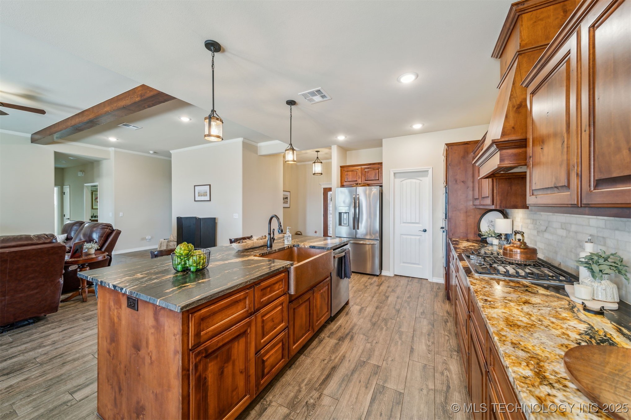 10442 E Lou Ridge Road Property Photo 11