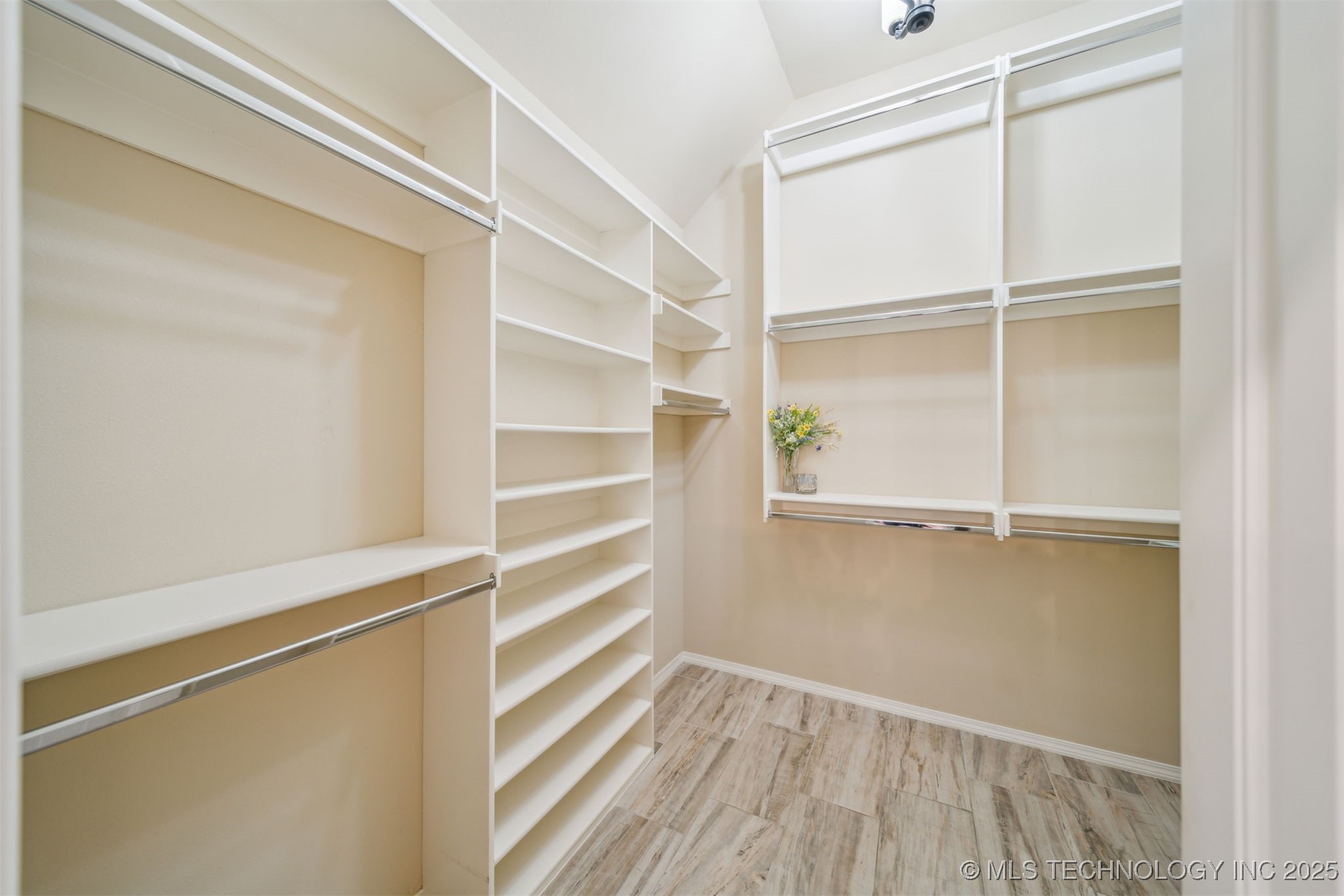 10442 E Lou Ridge Road Property Photo 19