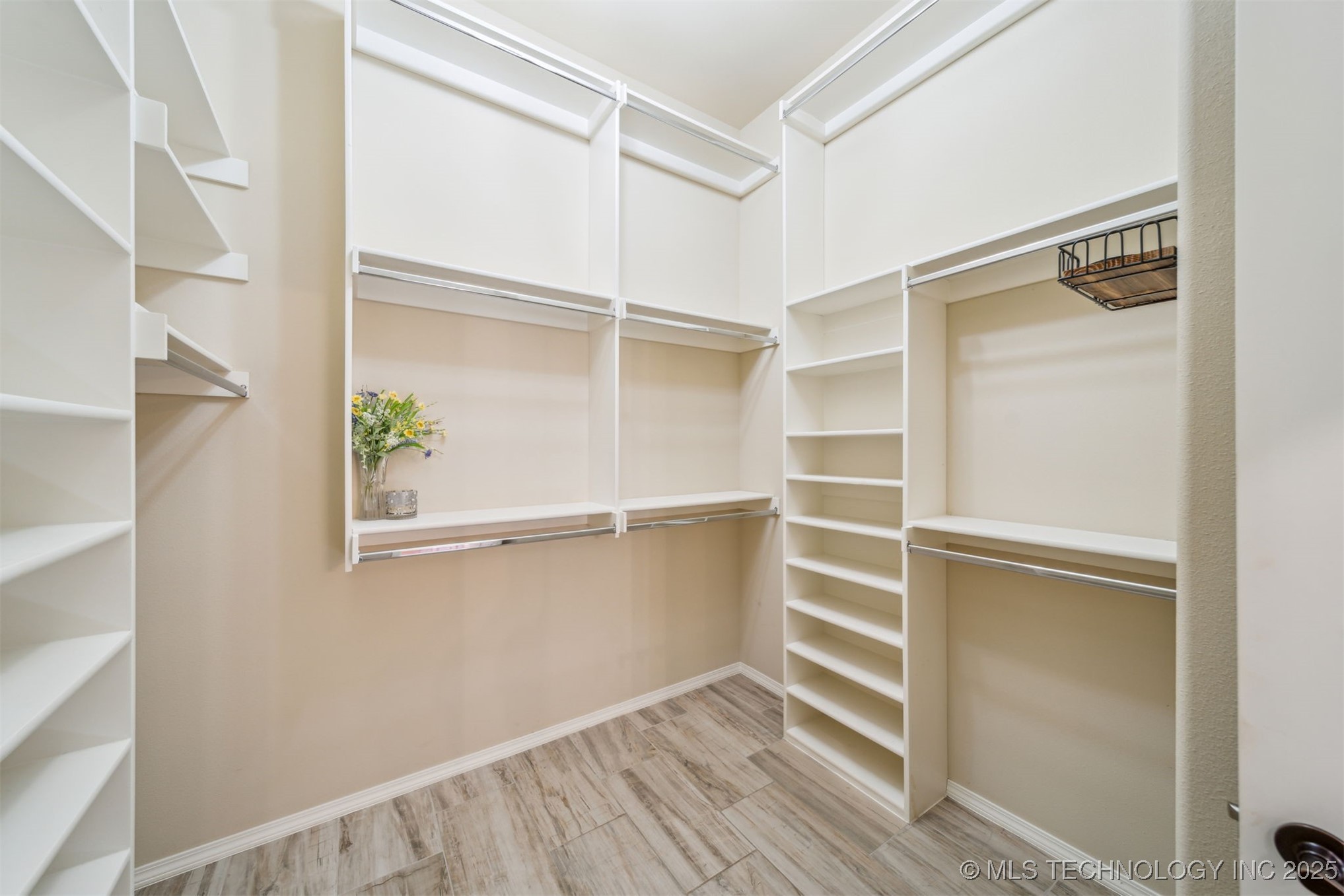 10442 E Lou Ridge Road Property Photo 20