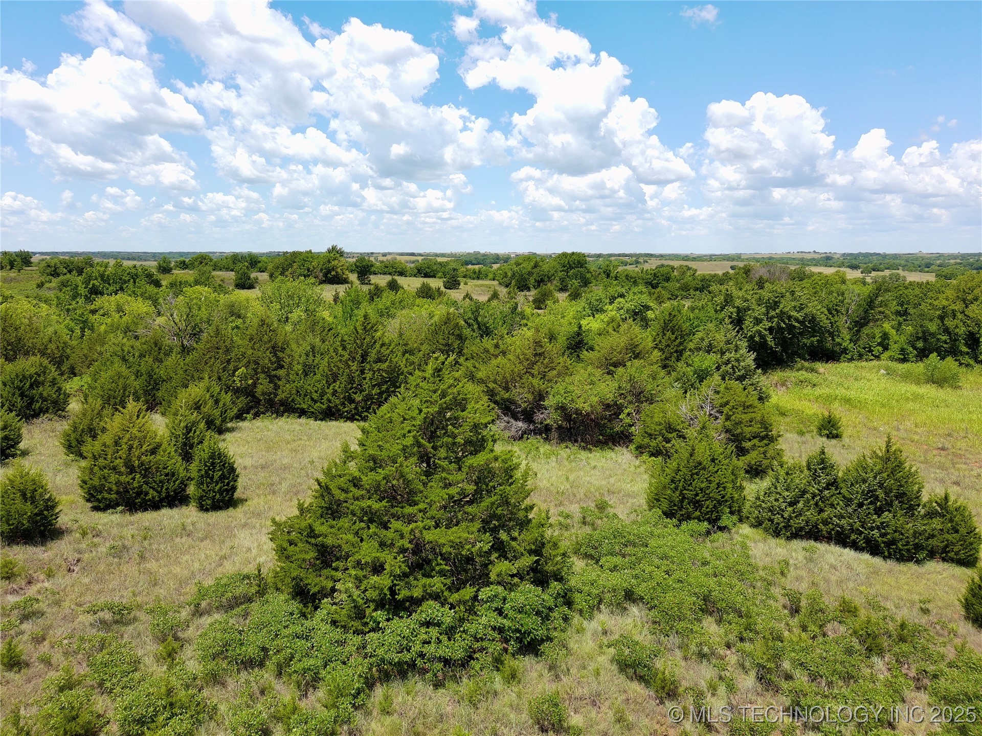 758 S Lake Road Property Photo 8