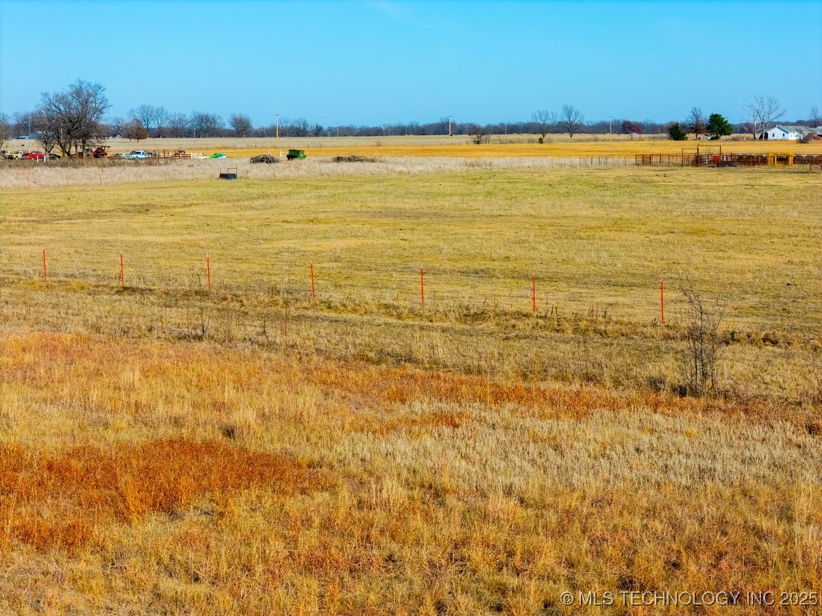 12 N 190 Road Property Photo 5