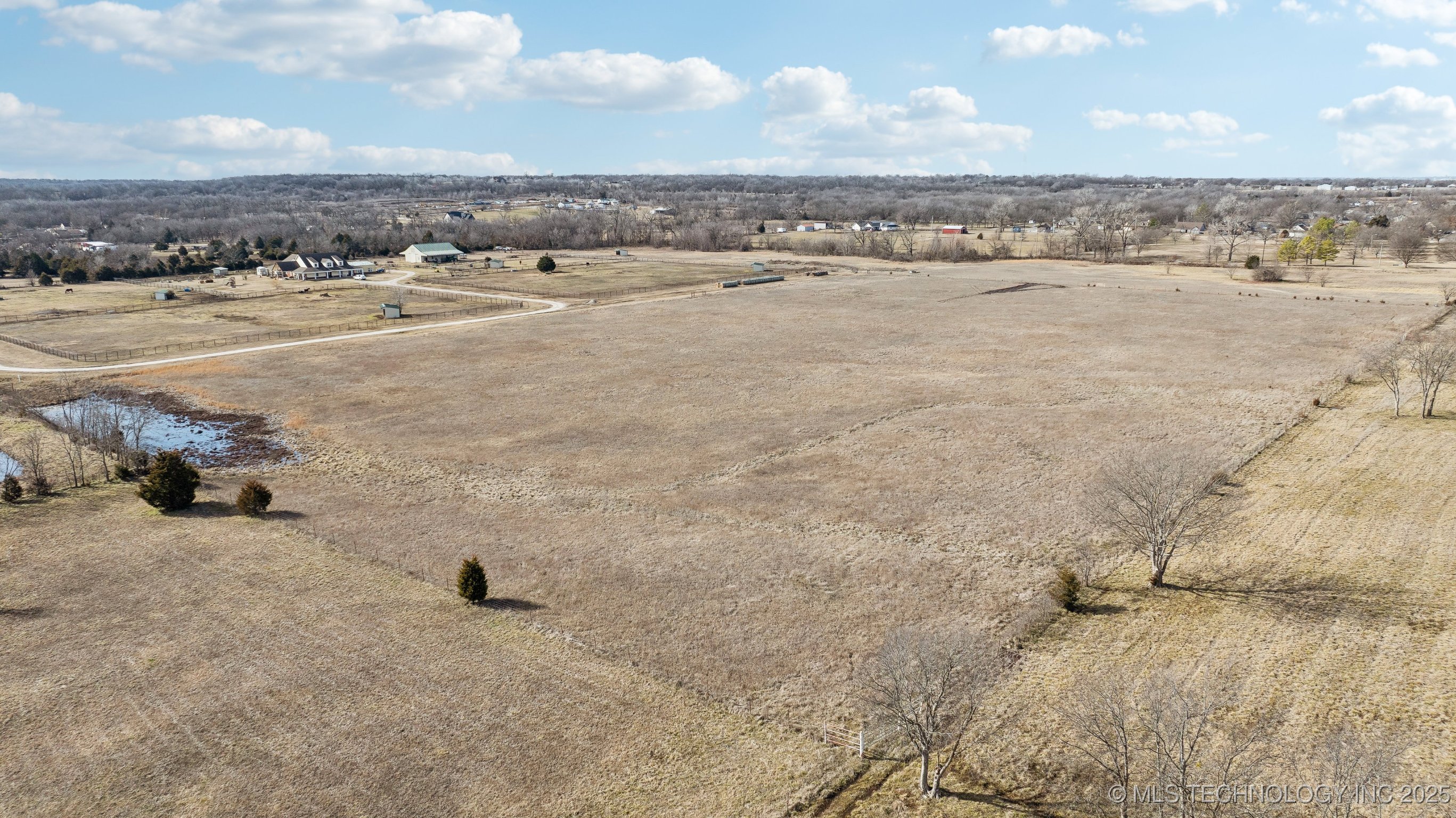 606 S Lynn Lane Road Property Photo 13