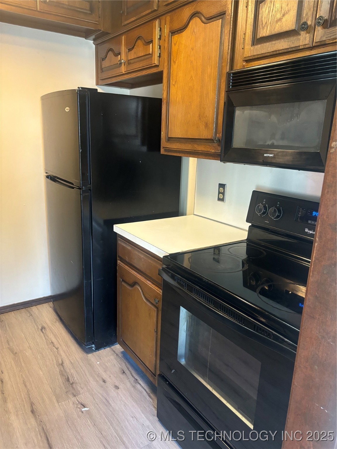 6004 S Newport Avenue B7 Property Photo 6