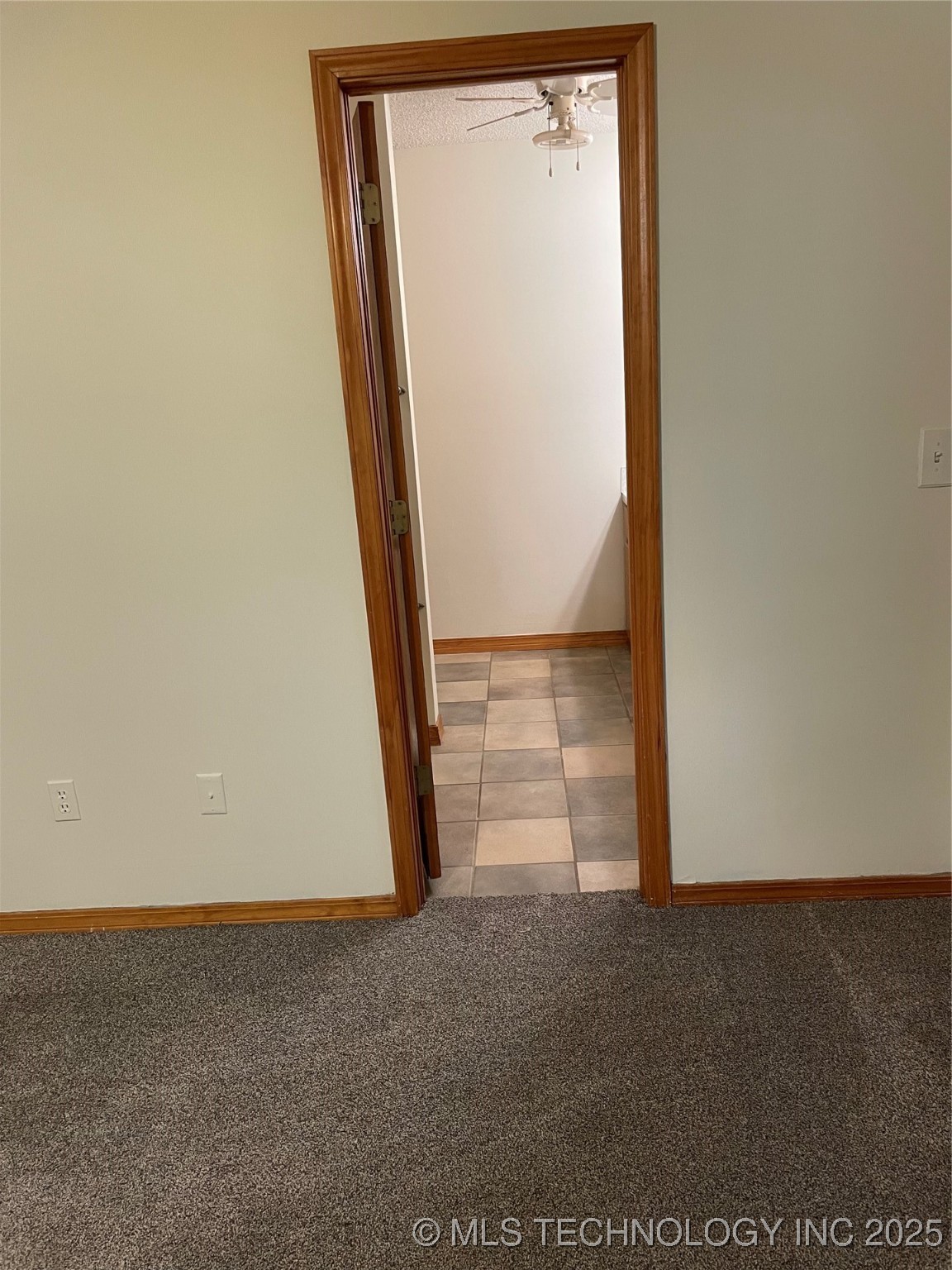 3031 N 430 Property Photo 16