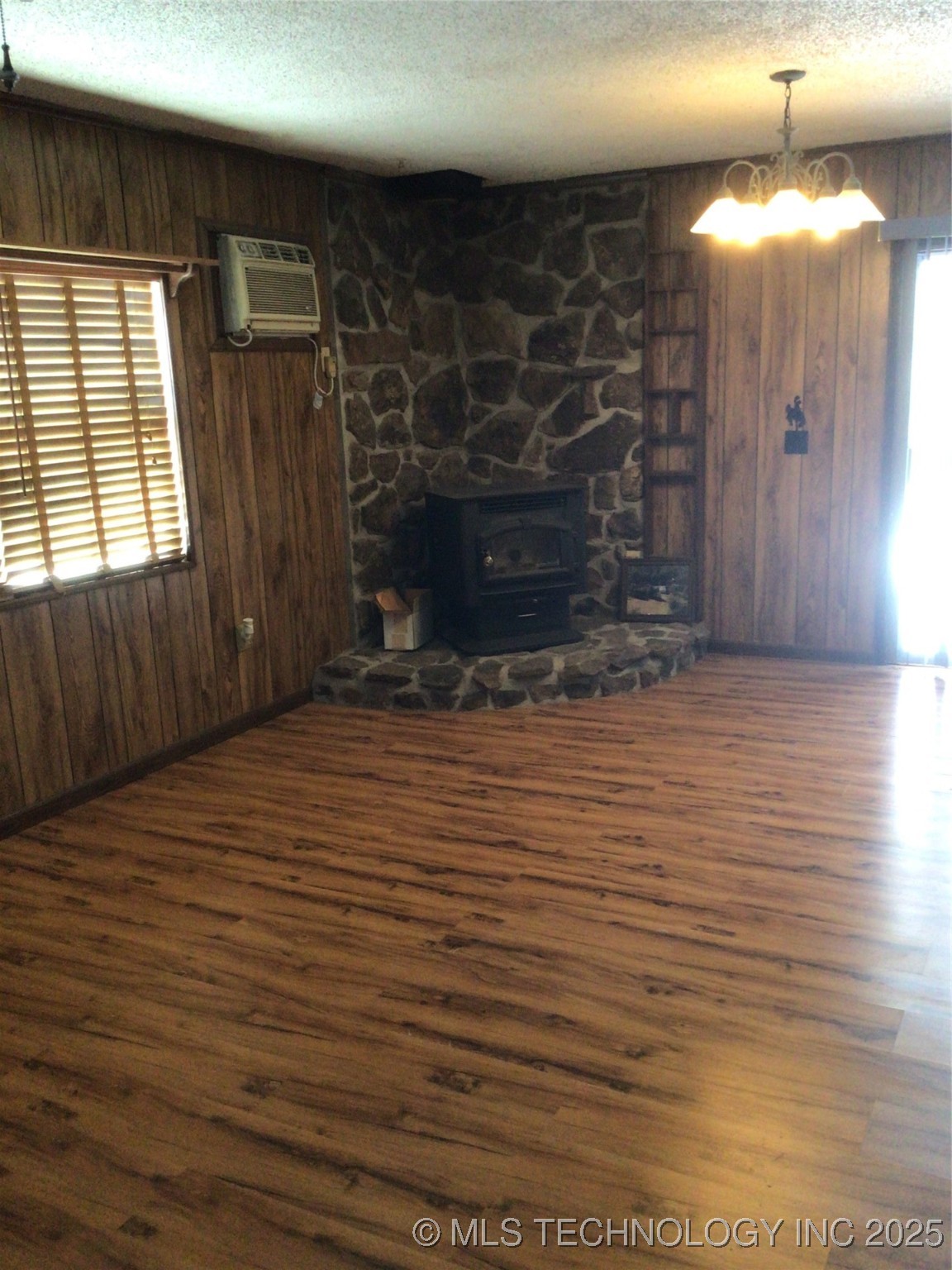 3031 N 430 Property Photo 17