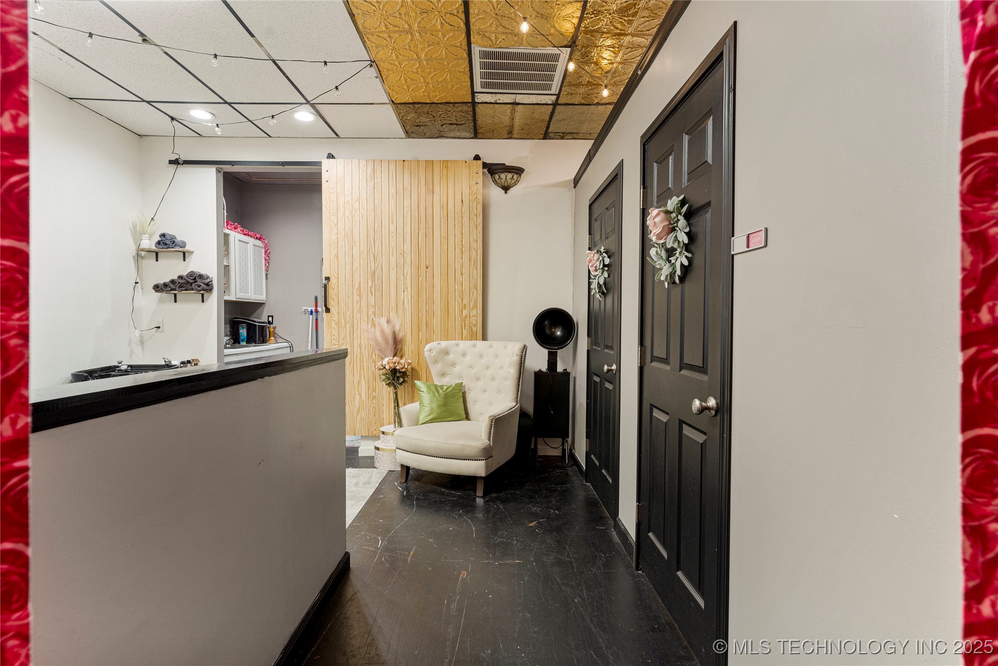 112 E Dewey Avenue Property Photo 25