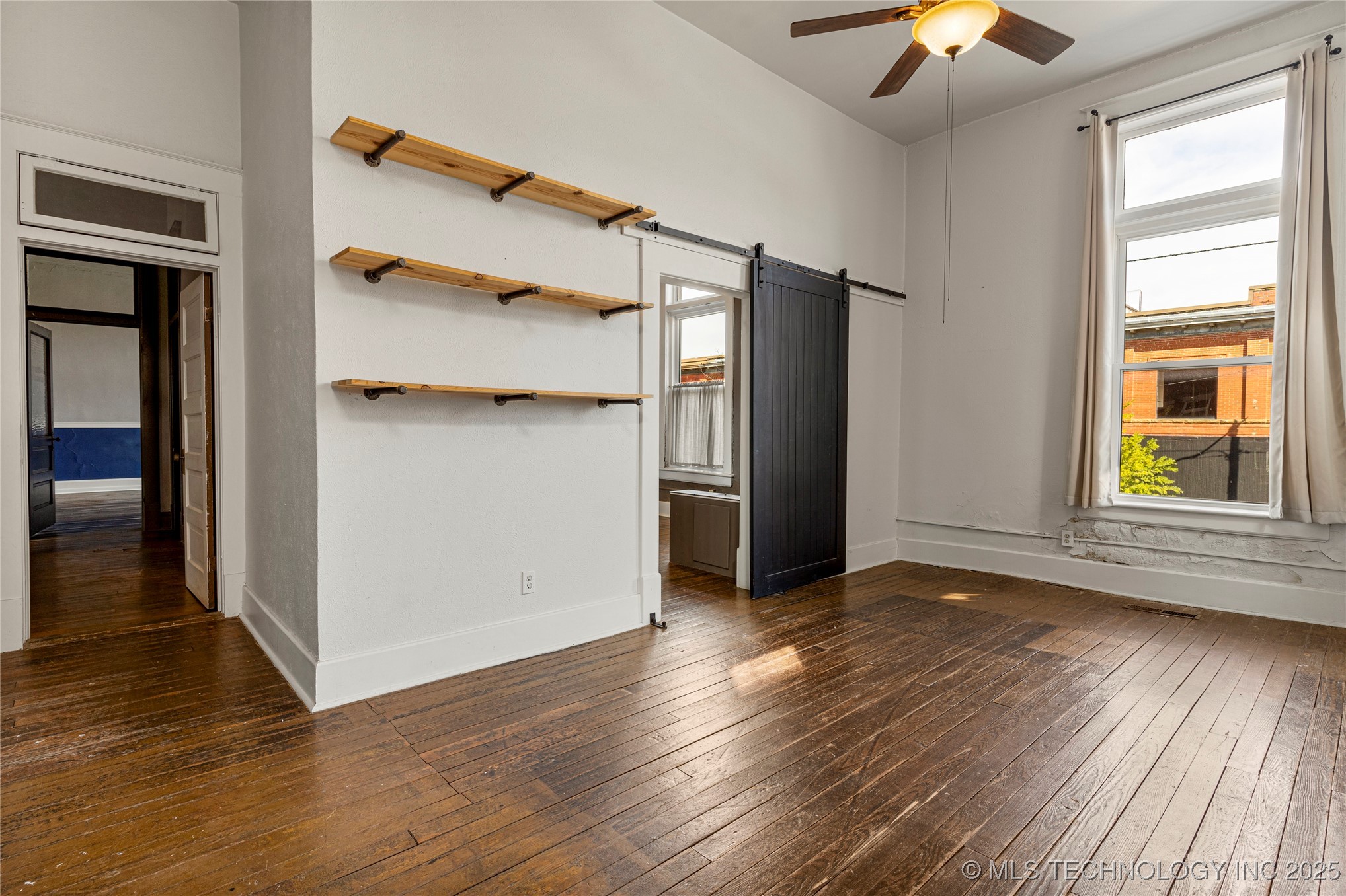 112 E Dewey Avenue Property Photo 43
