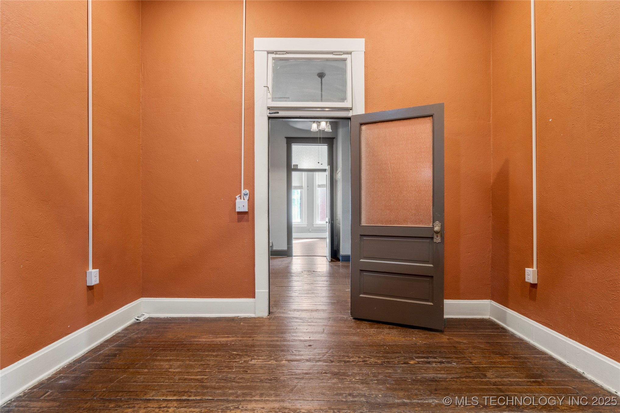 112 E Dewey Avenue Property Photo 49