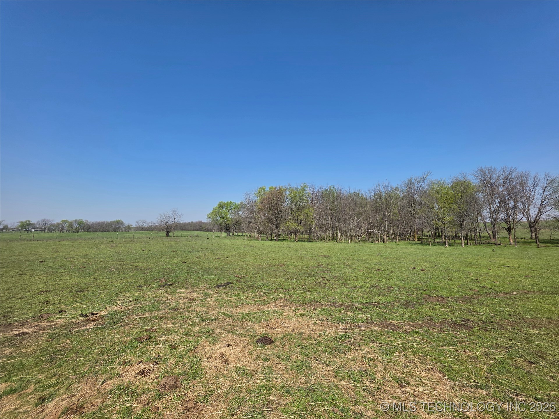 426494 E 250 Road Property Photo 16