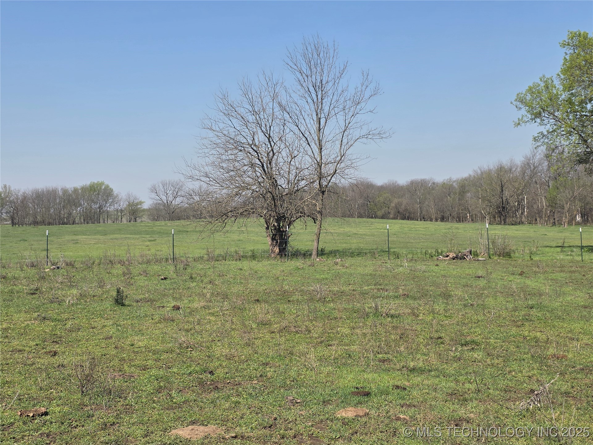 426494 E 250 Road Property Photo 17