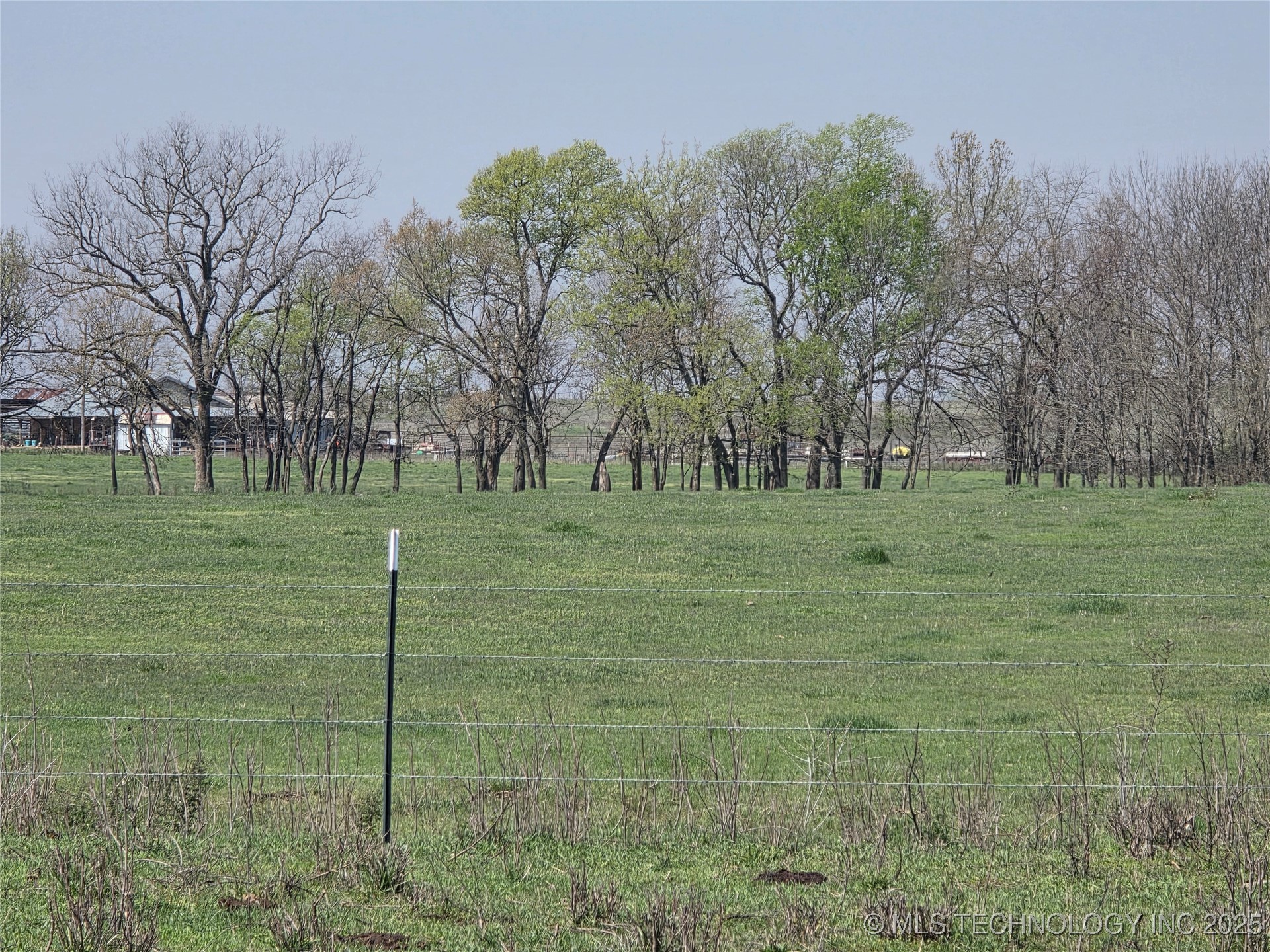 426494 E 250 Road Property Photo 18
