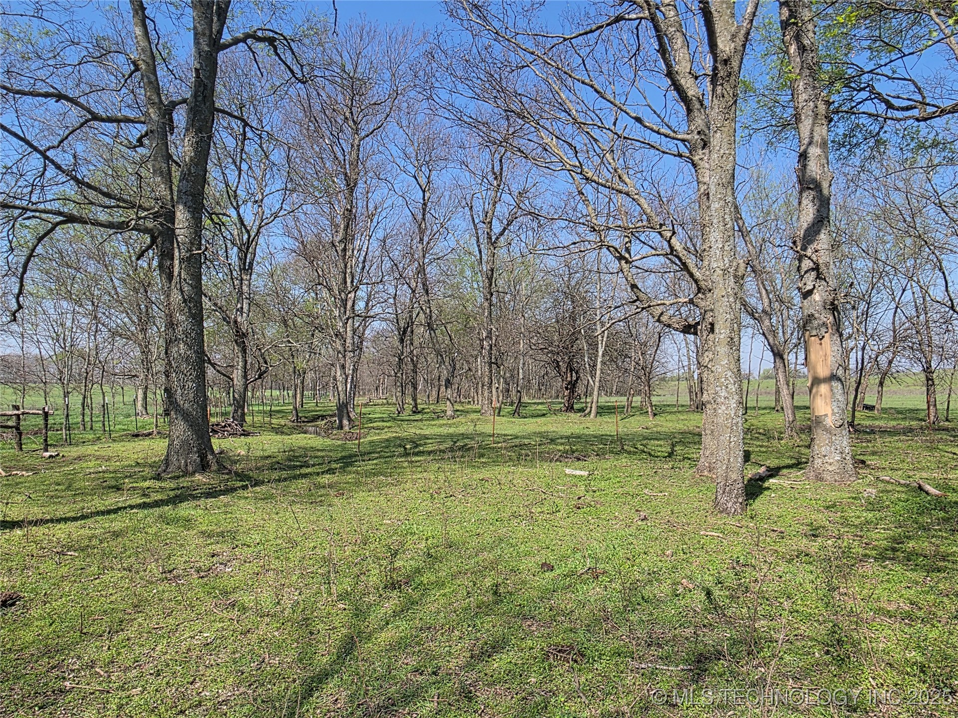 426494 E 250 Road Property Photo 23
