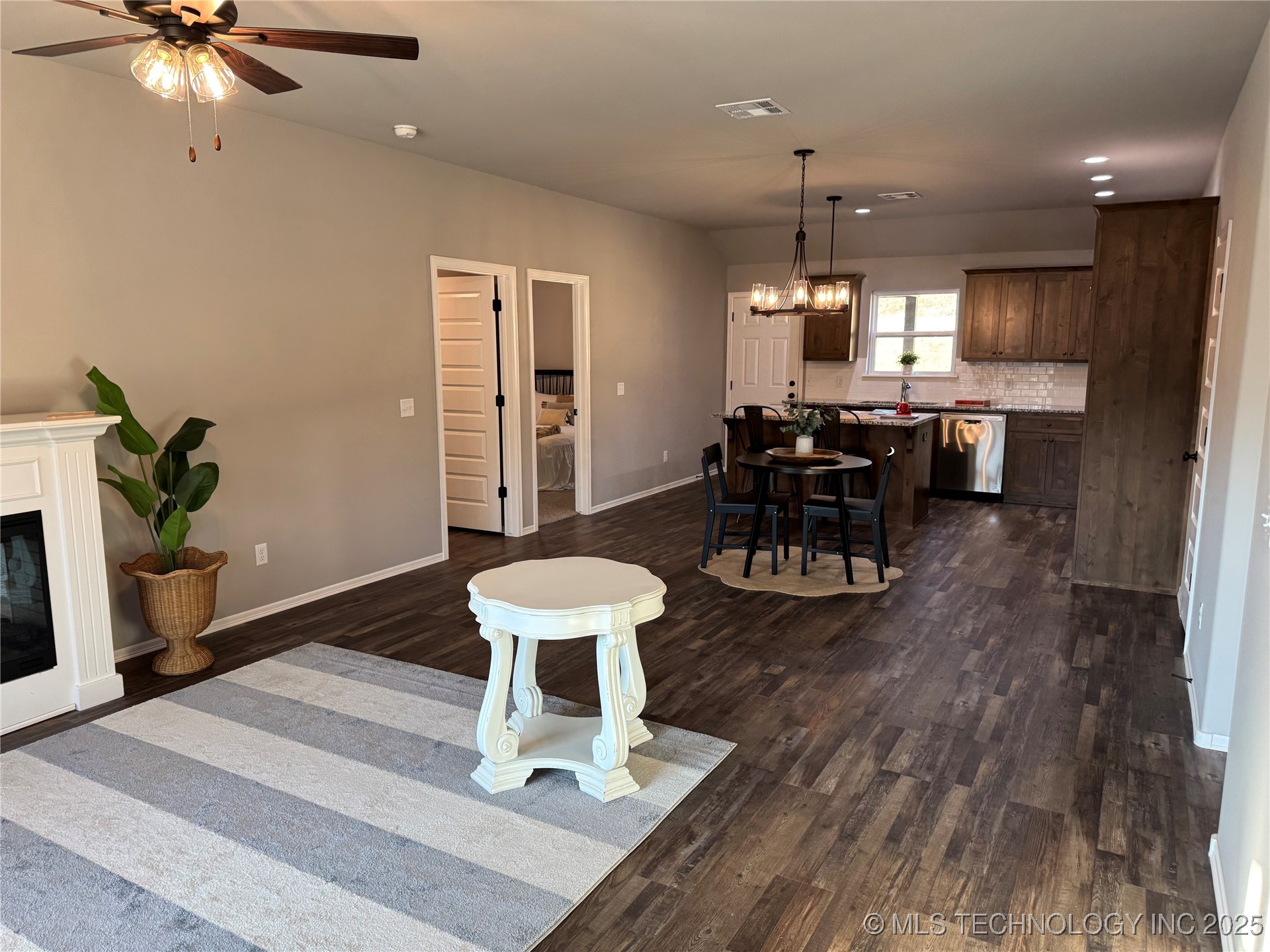 400 S Muskogee Street Property Photo 6